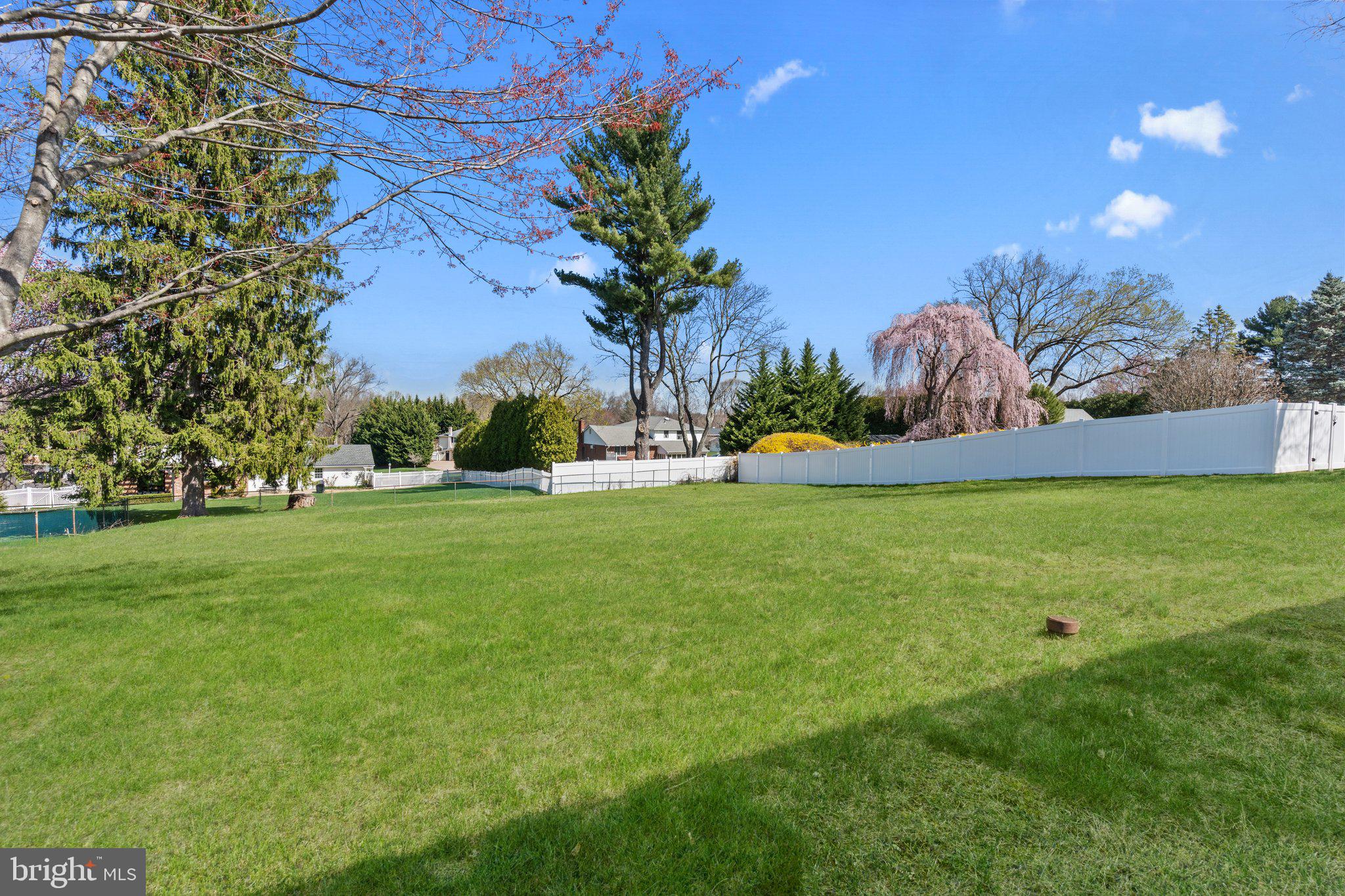 HILLCREST FARMS - Residential