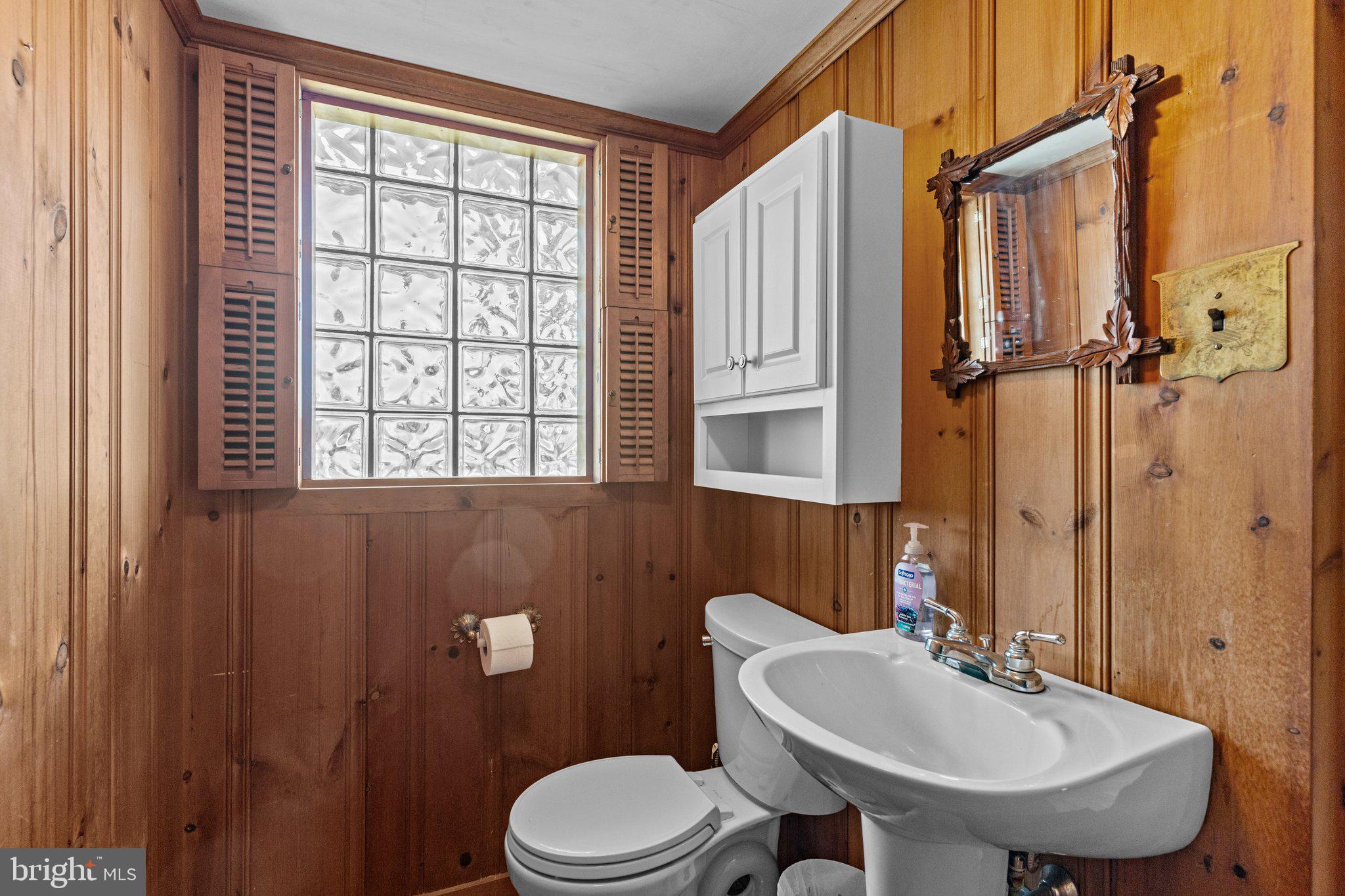 HILLCREST FARMS - Residential