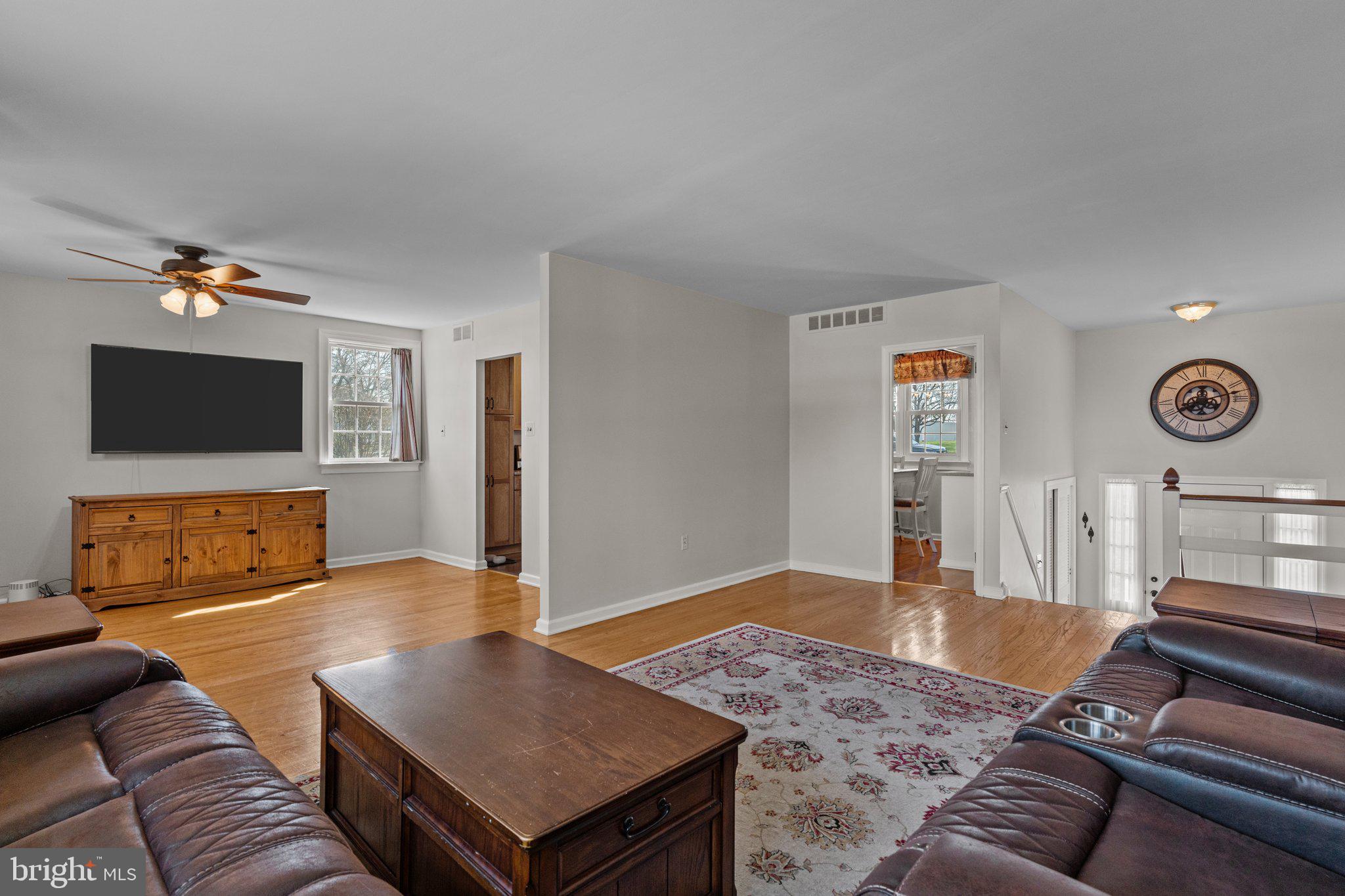 HILLCREST FARMS - Residential