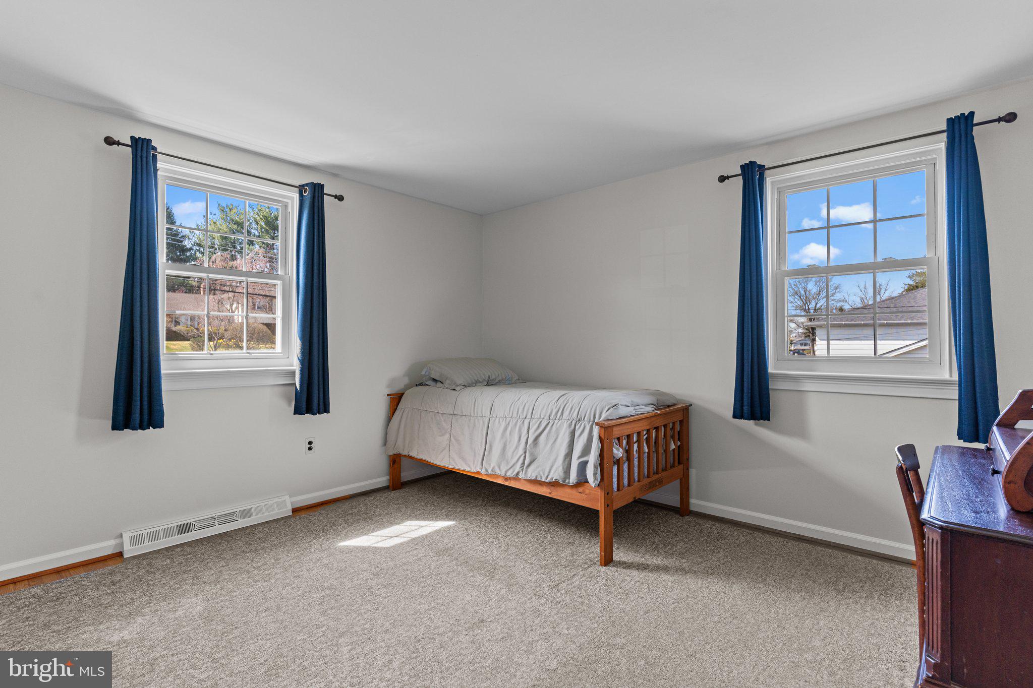 HILLCREST FARMS - Residential