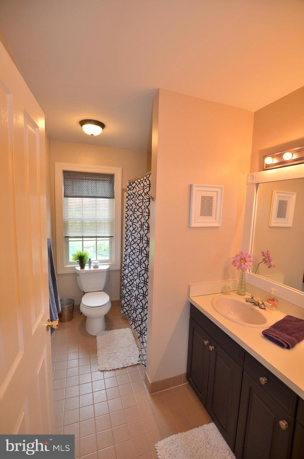 LAUREL CROSSING - Residential