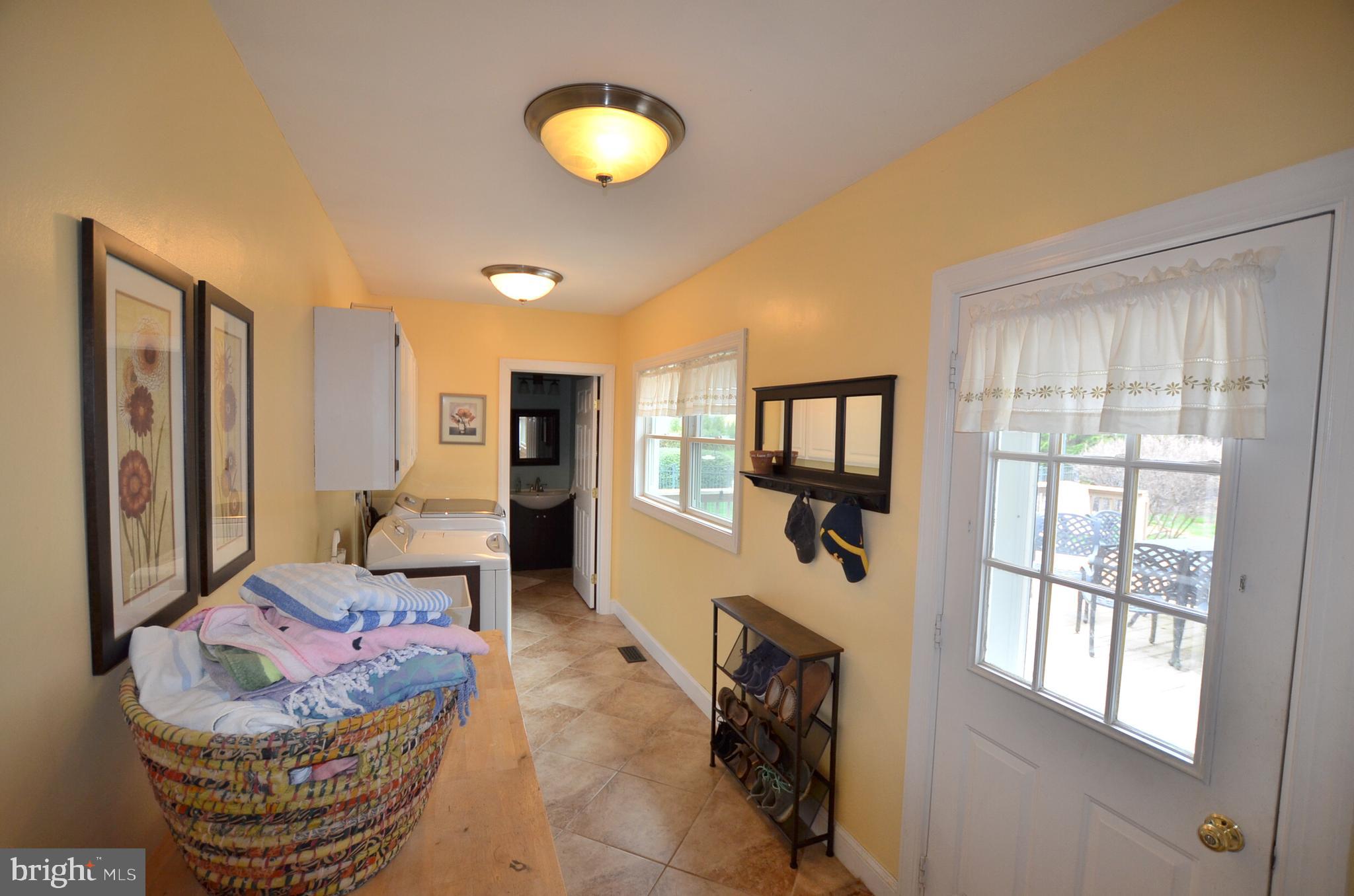 LAUREL CROSSING - Residential