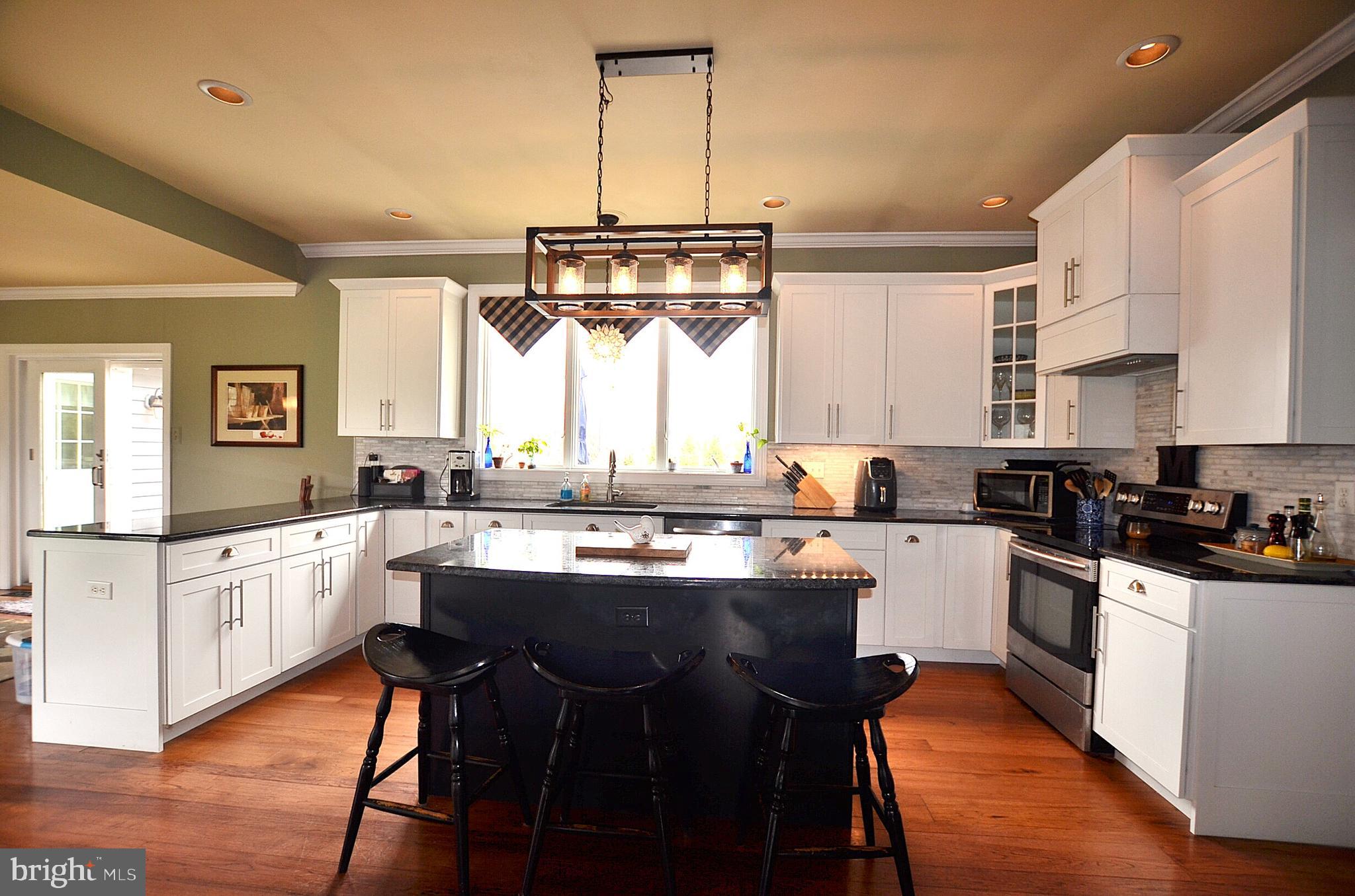 LAUREL CROSSING - Residential