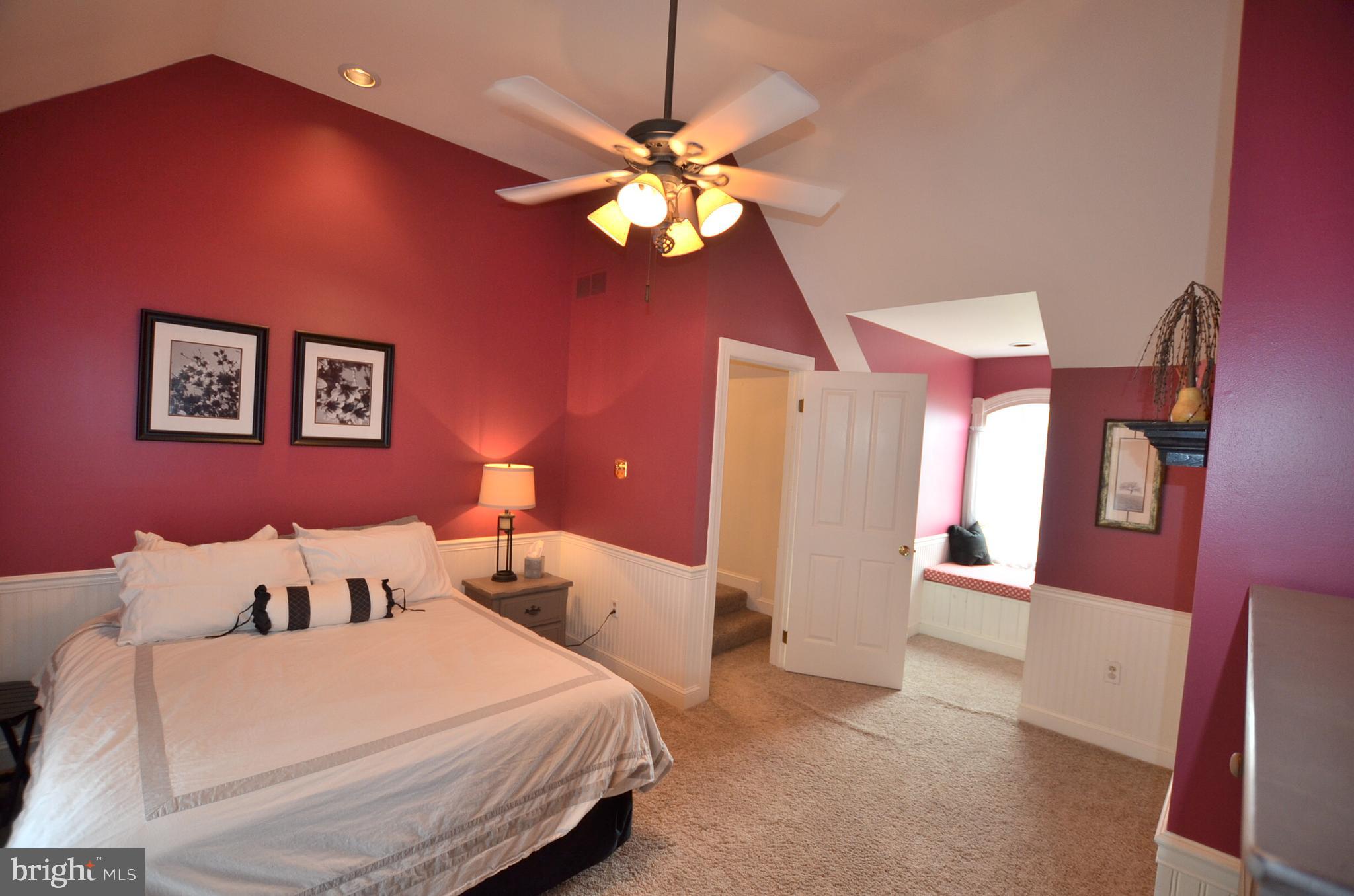 LAUREL CROSSING - Residential