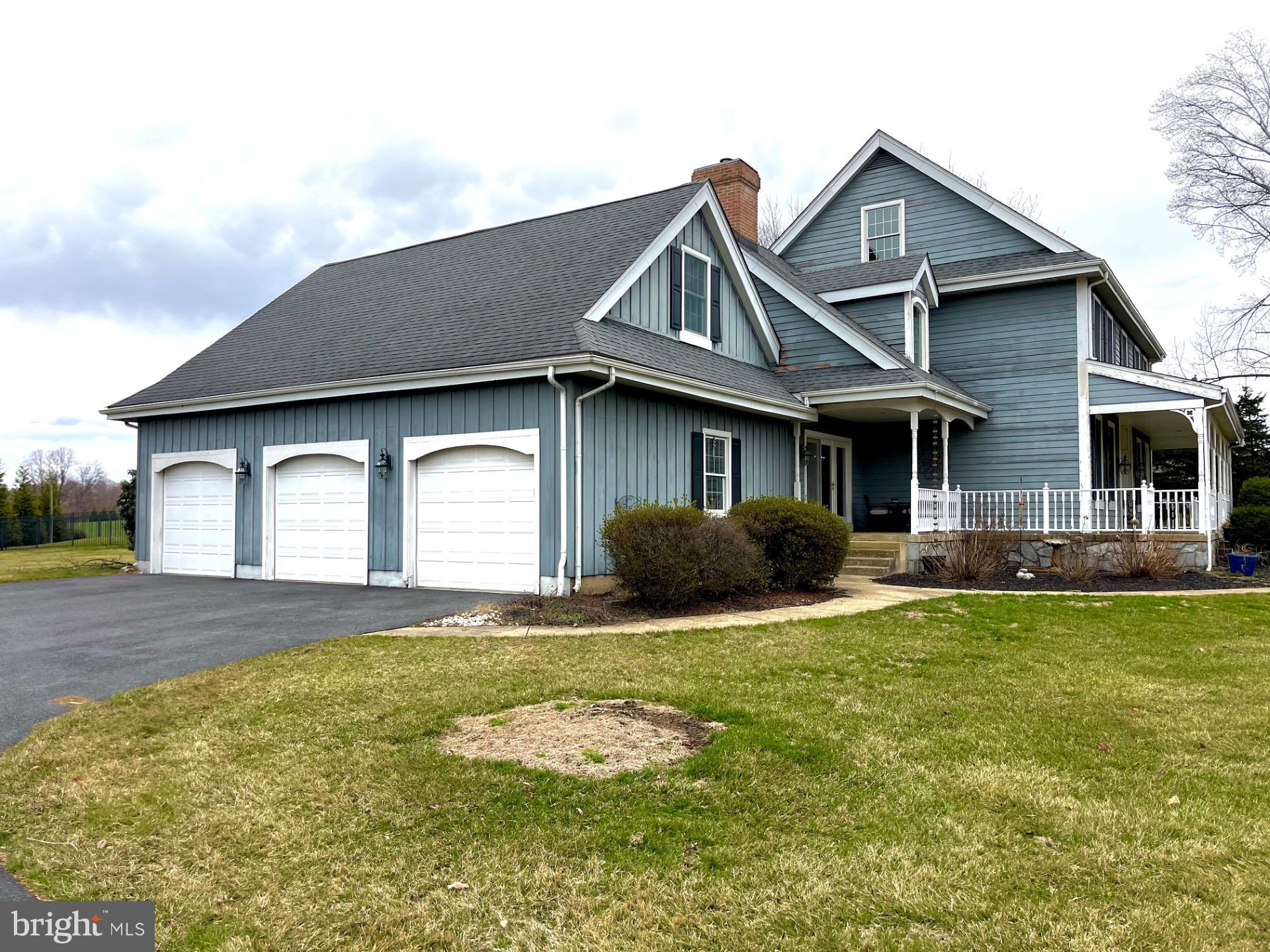 LAUREL CROSSING - Residential