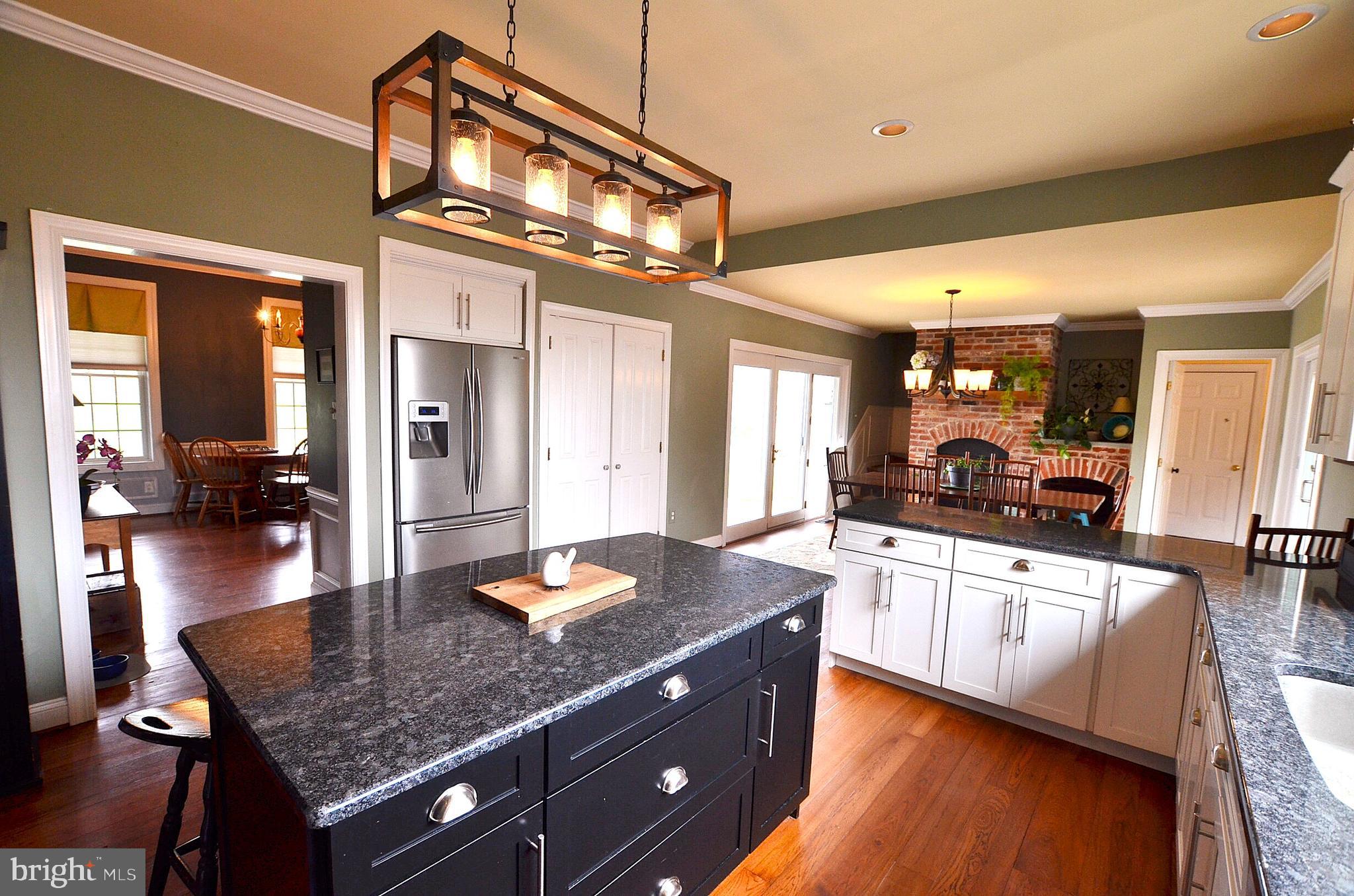 LAUREL CROSSING - Residential