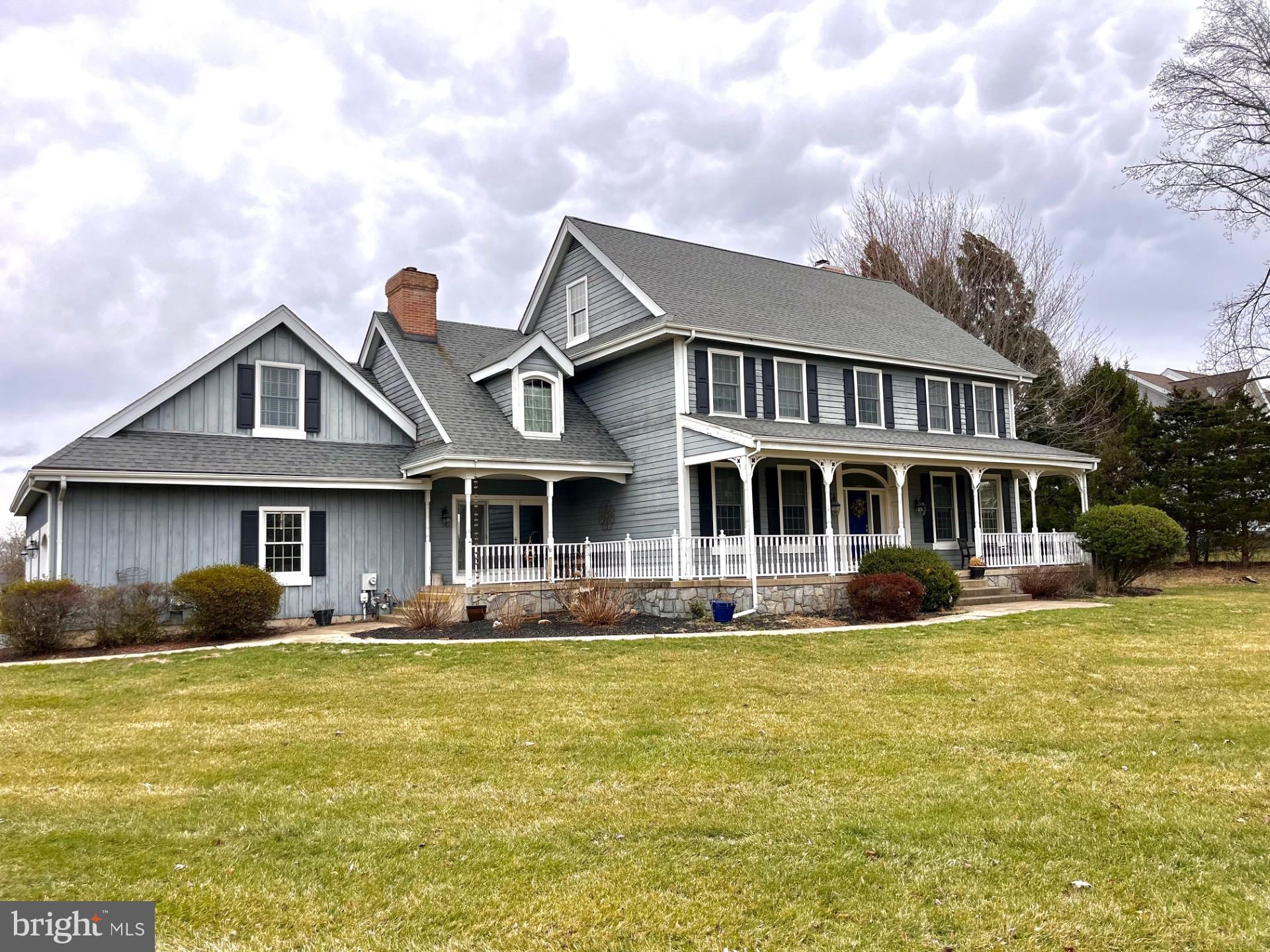 LAUREL CROSSING - Residential