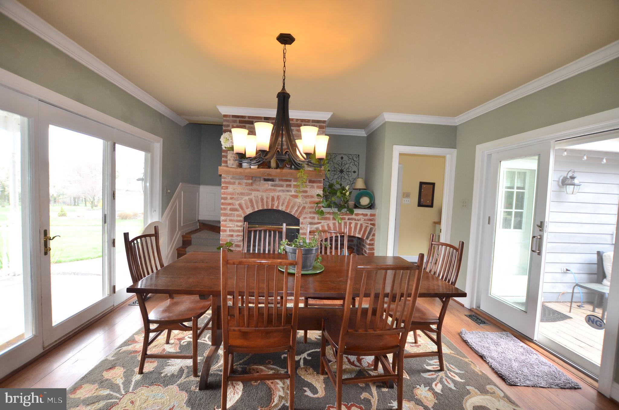 LAUREL CROSSING - Residential