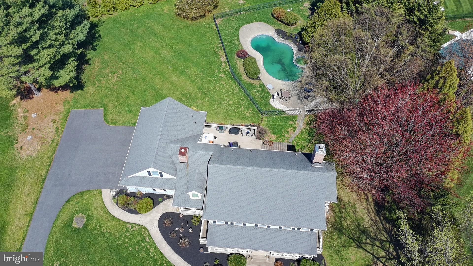 LAUREL CROSSING - Residential