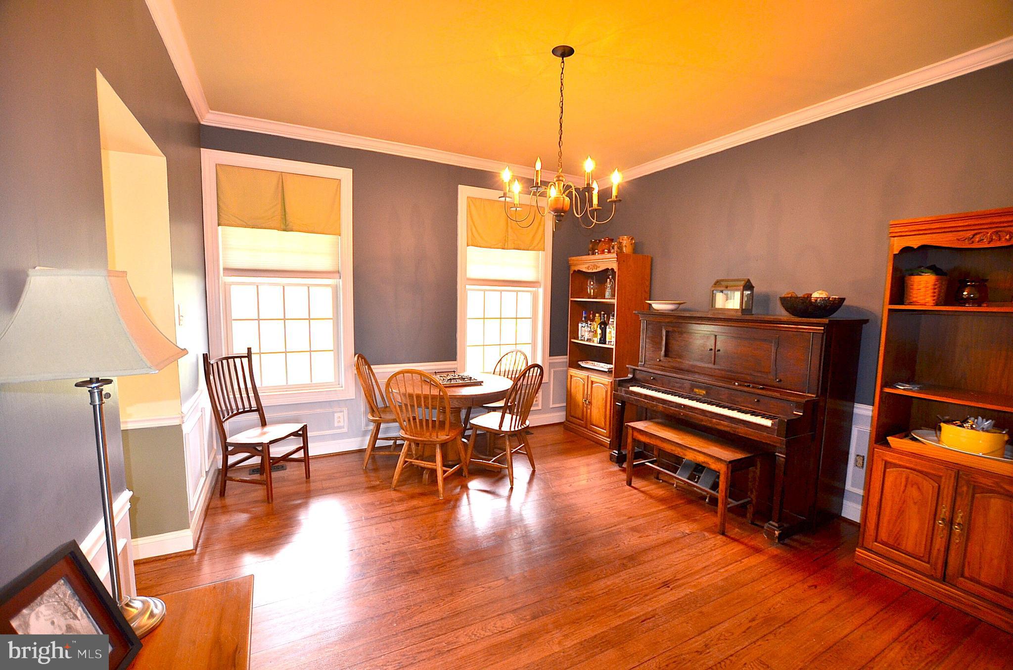 LAUREL CROSSING - Residential