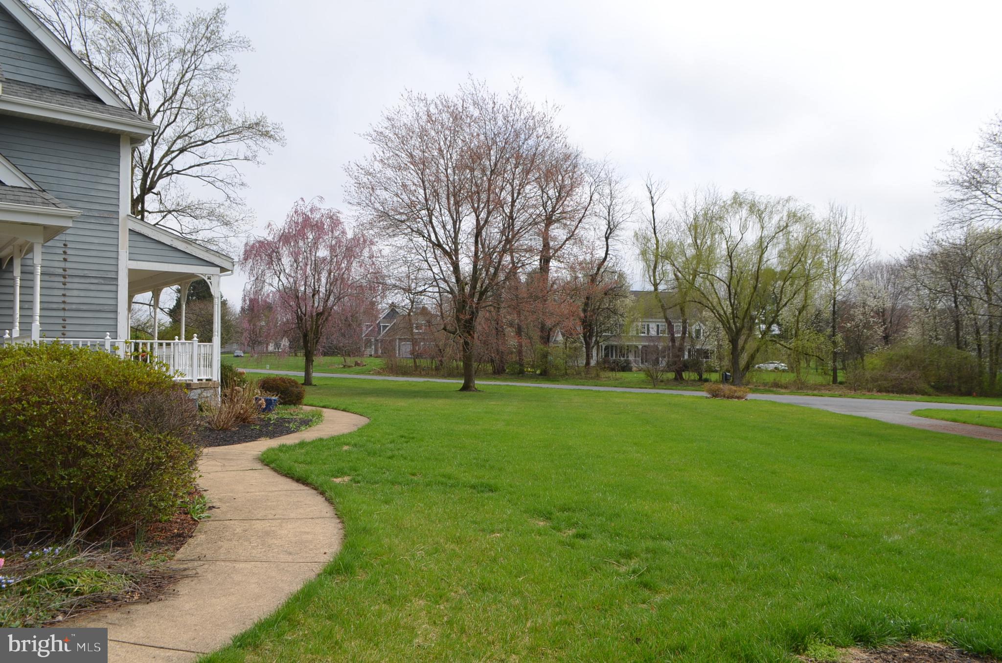 LAUREL CROSSING - Residential