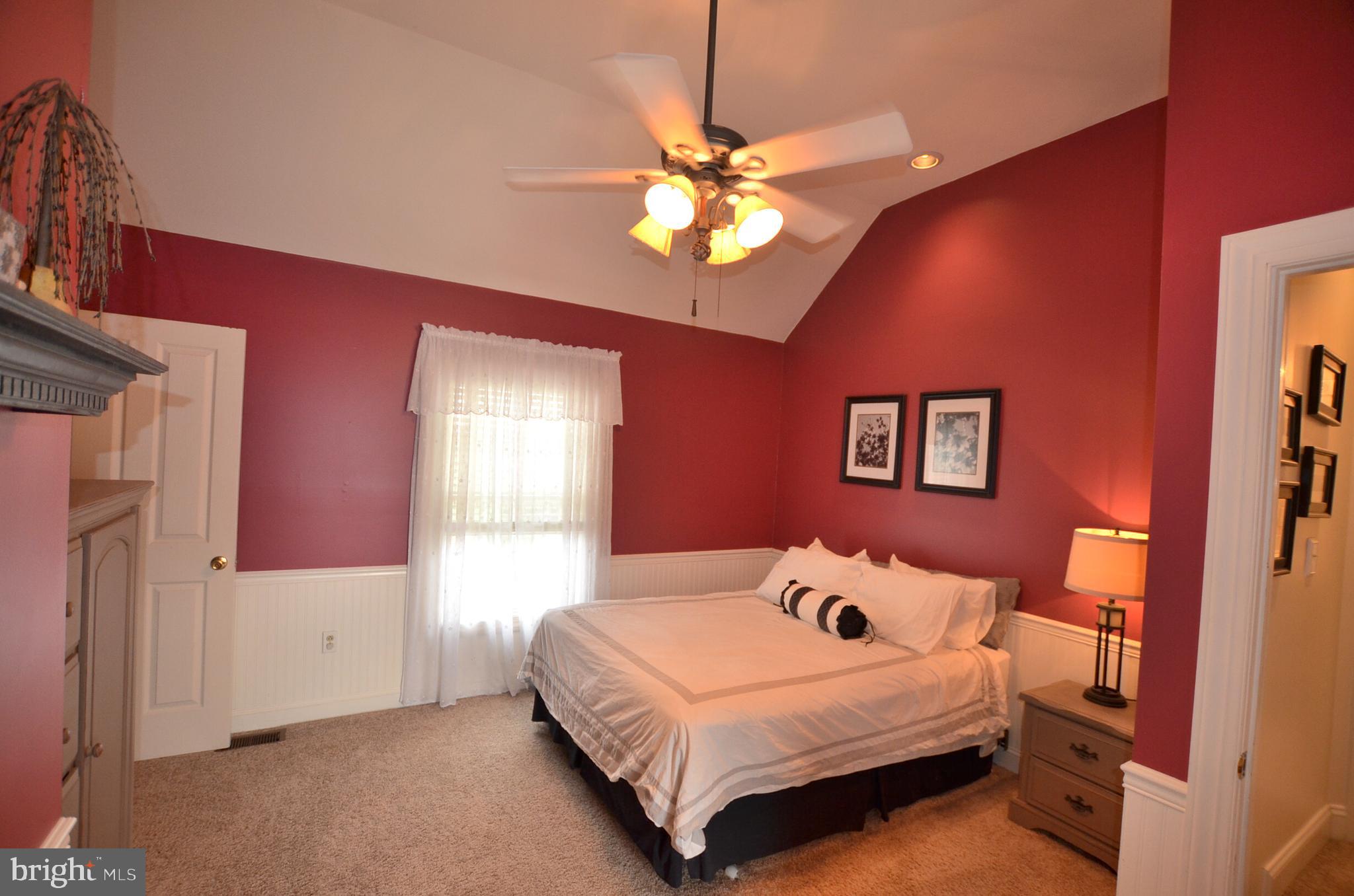 LAUREL CROSSING - Residential