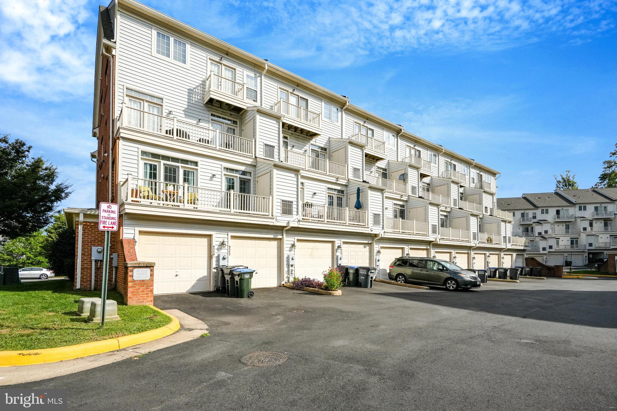 THE TOWNES CONDOMINIUM - Residential