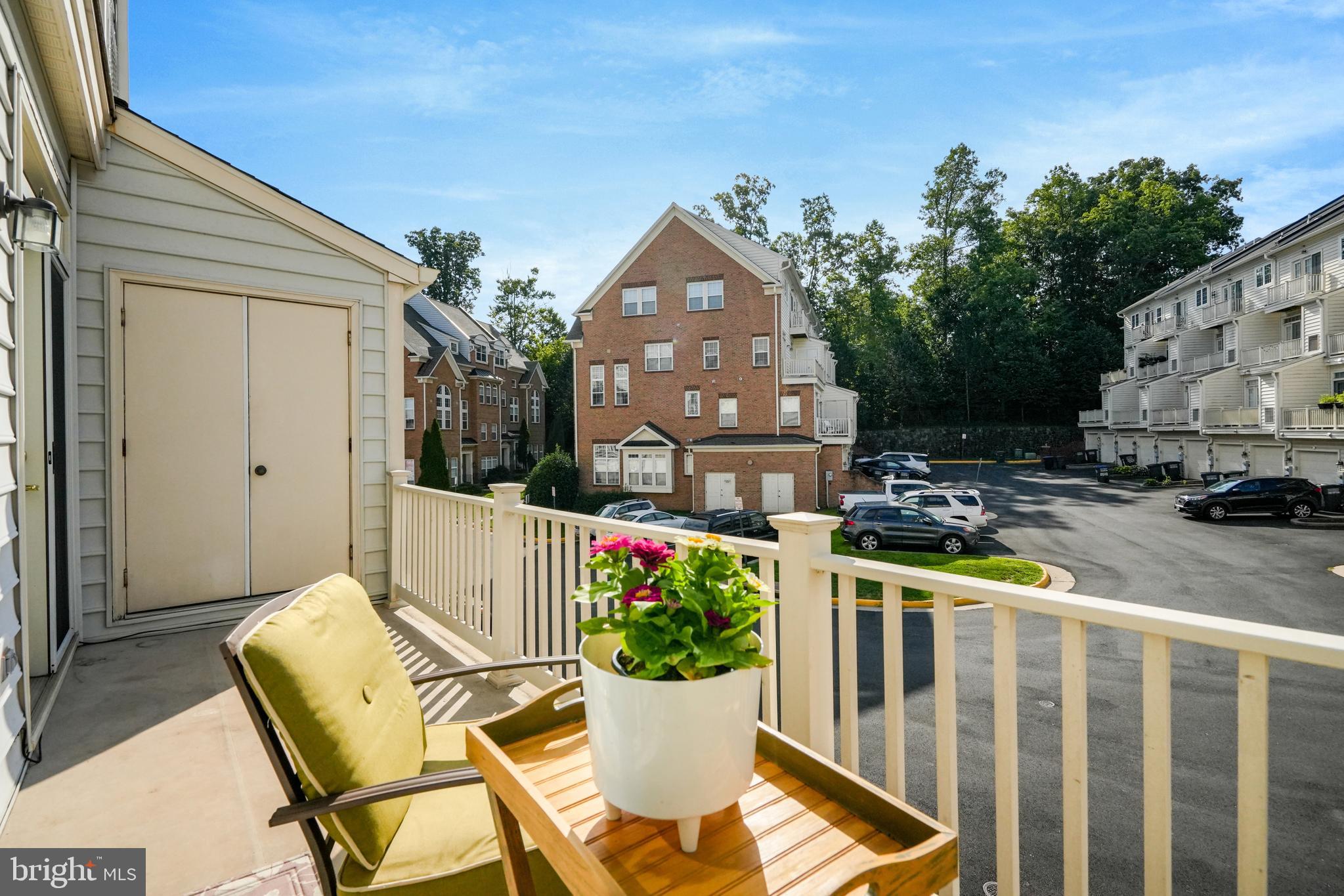 THE TOWNES CONDOMINIUM - Residential