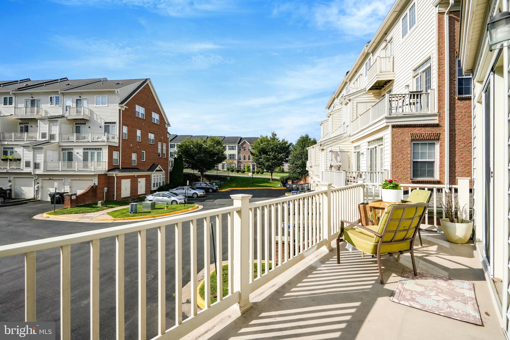 THE TOWNES CONDOMINIUM - Residential