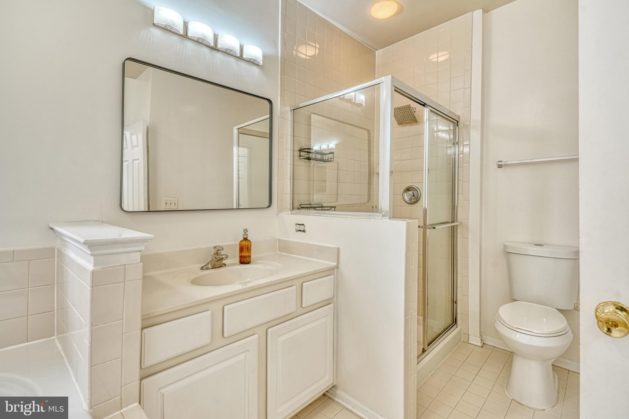 THE TOWNES CONDOMINIUM - Residential