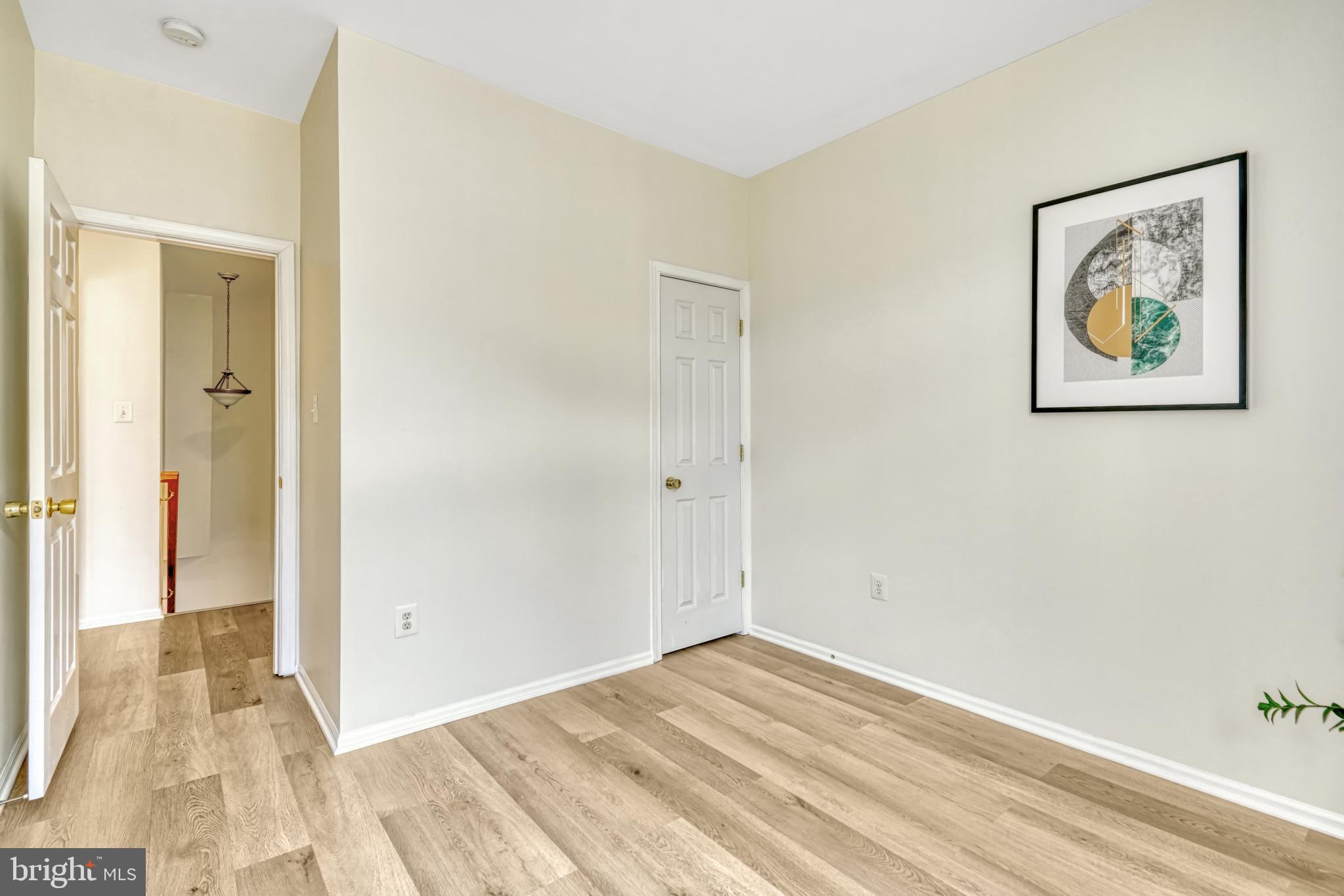 THE TOWNES CONDOMINIUM - Residential