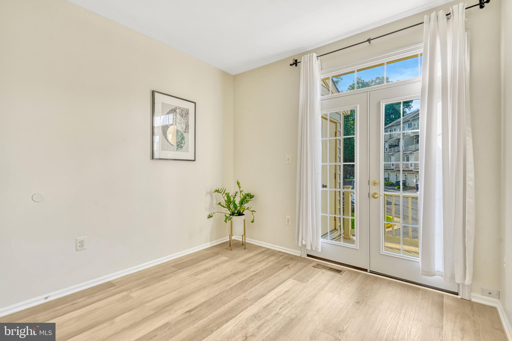 THE TOWNES CONDOMINIUM - Residential