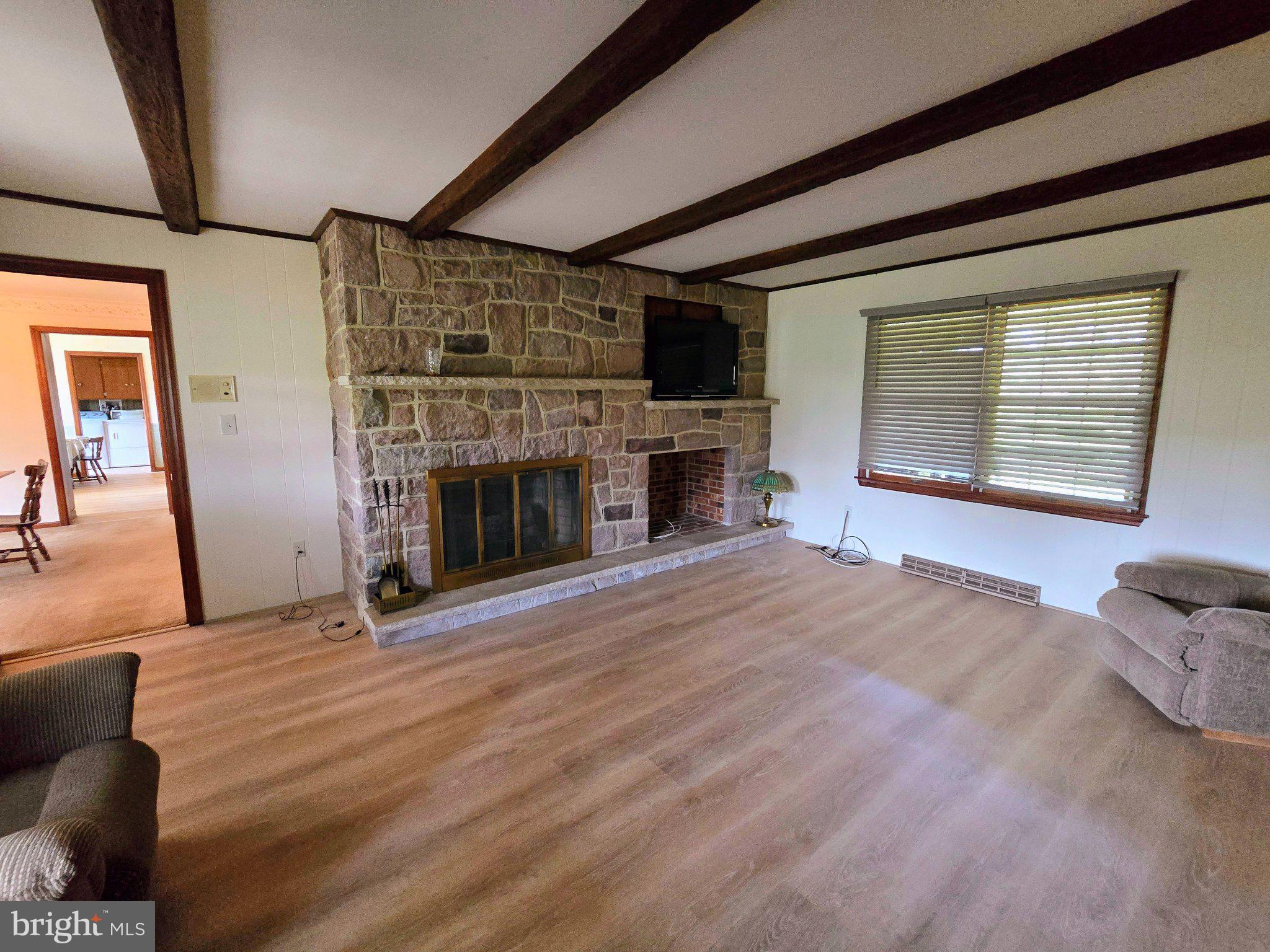 135 HANCOCK LANE