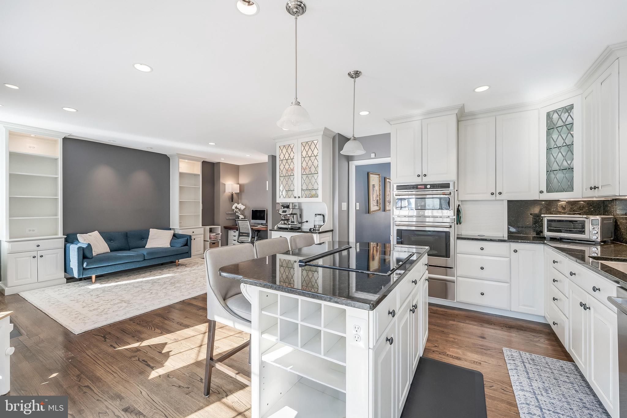 HAMPTONS OF MCLEAN - Residential