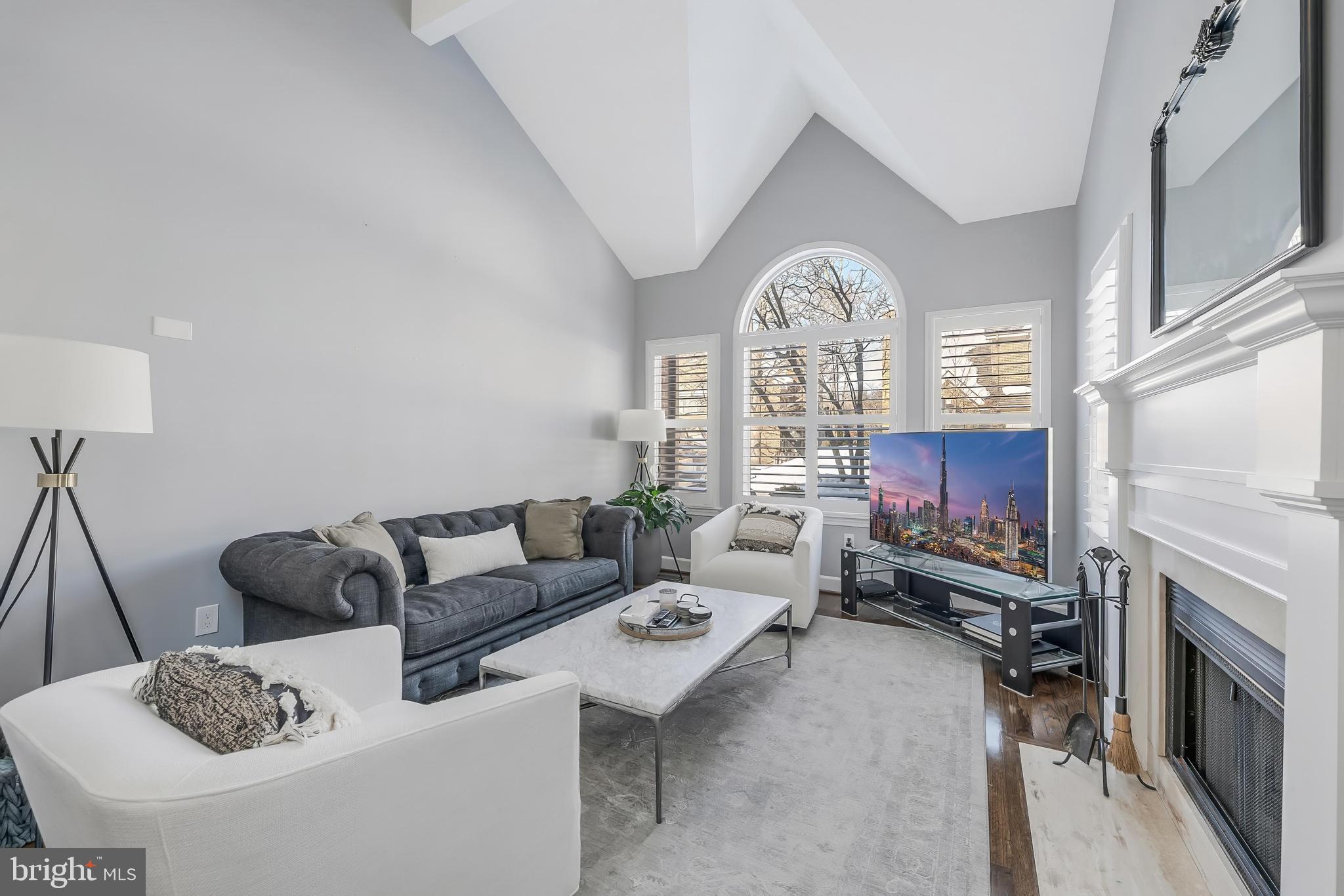 HAMPTONS OF MCLEAN - Residential