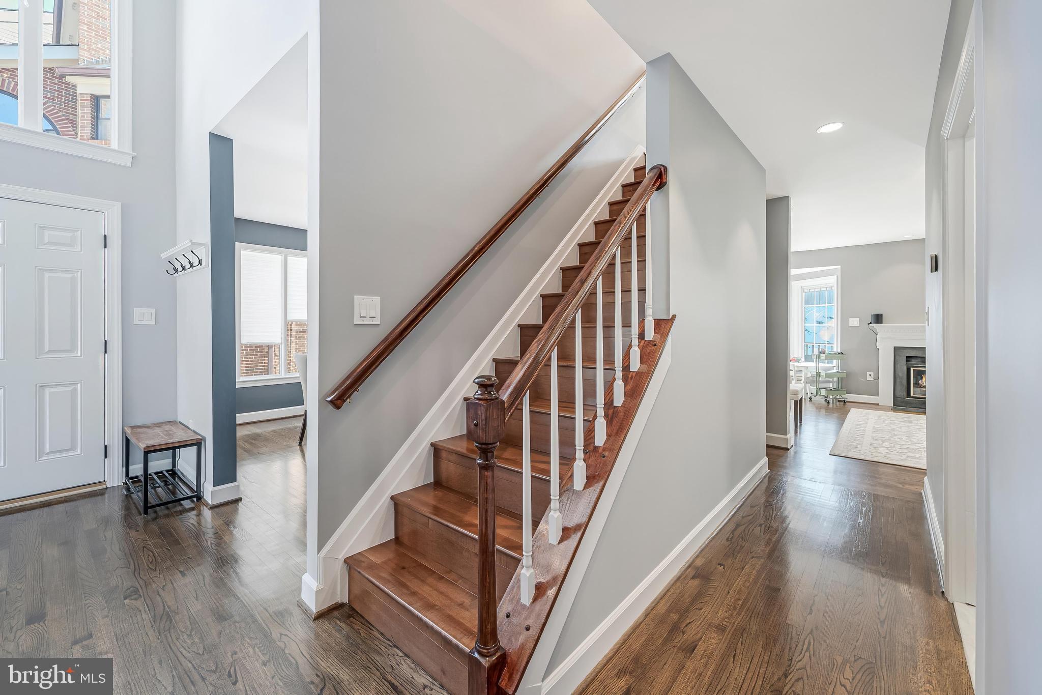 HAMPTONS OF MCLEAN - Residential