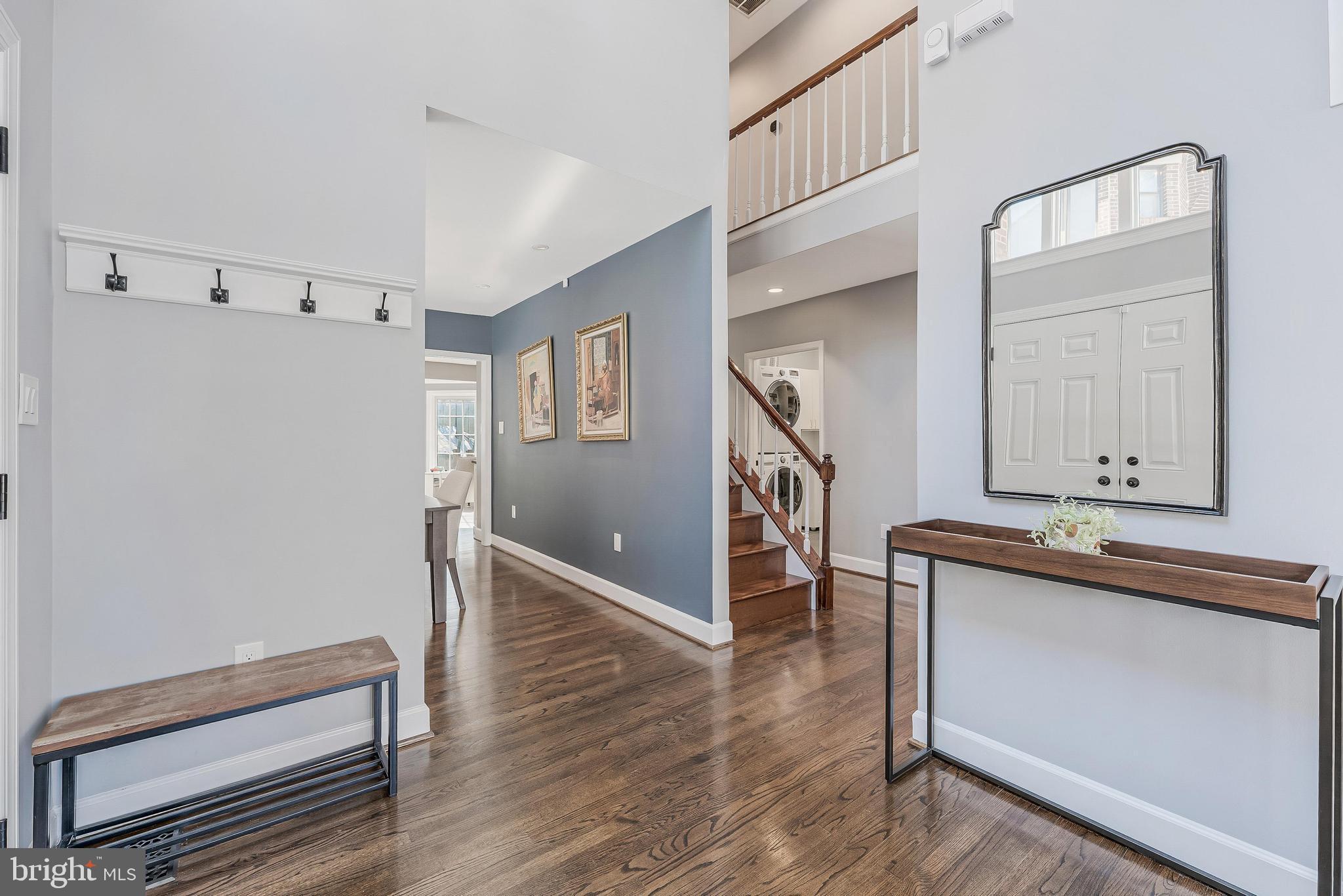 HAMPTONS OF MCLEAN - Residential