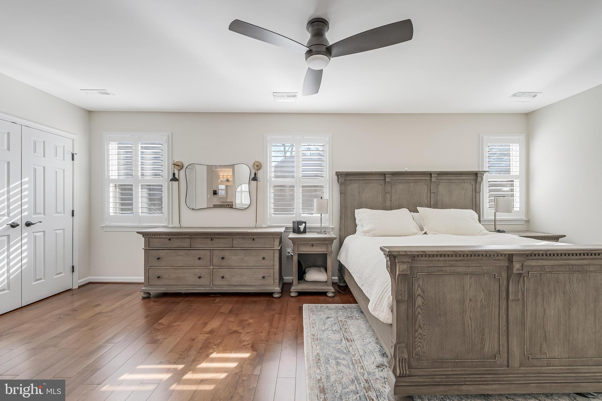 HAMPTONS OF MCLEAN - Residential