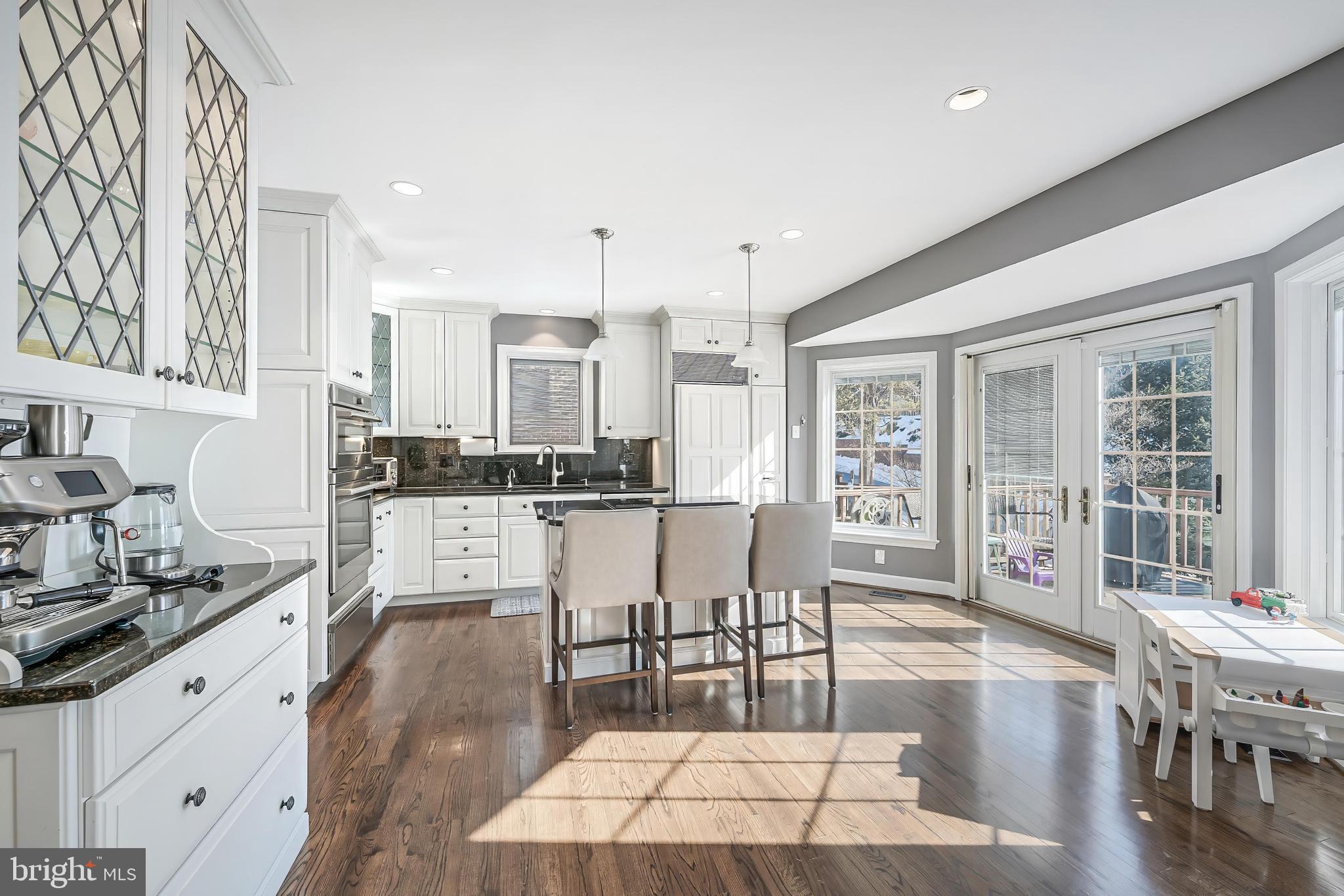 HAMPTONS OF MCLEAN - Residential