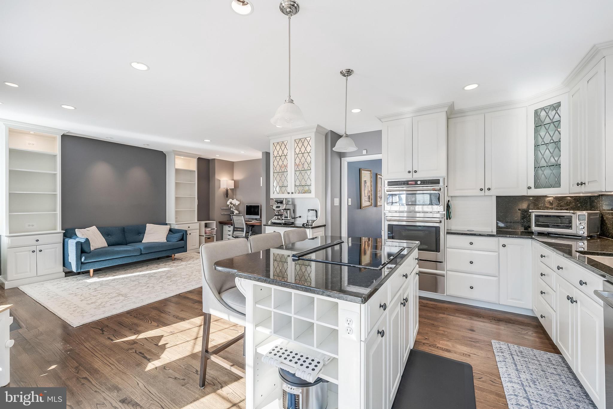 HAMPTONS OF MCLEAN - Residential