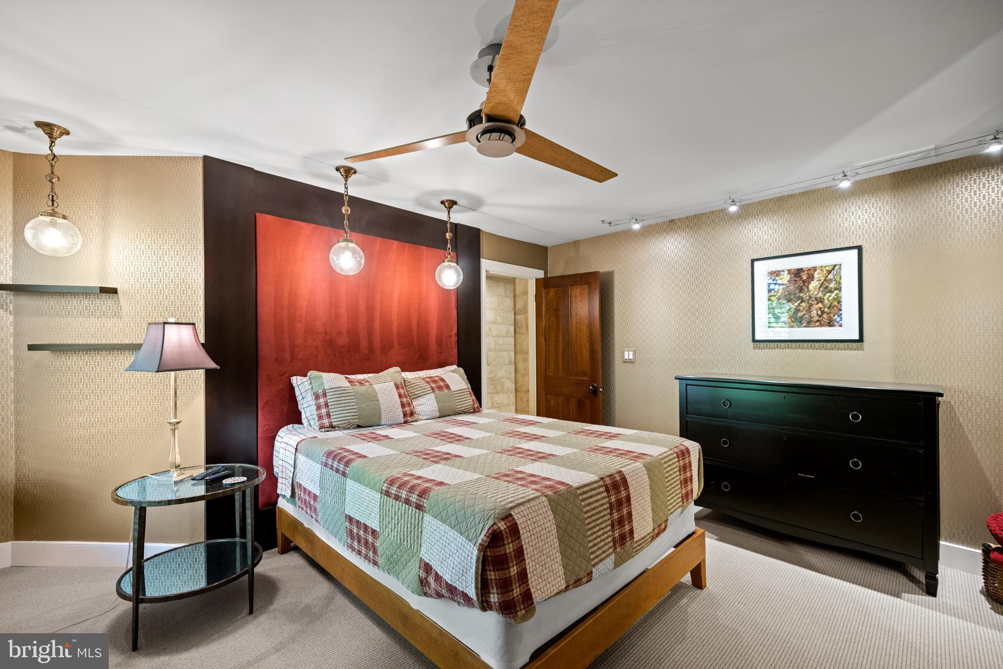 LEIGH MILL MEADOWS - Residential