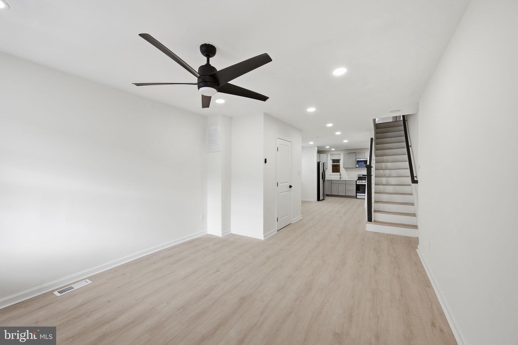 2636 LAURETTA AVENUE