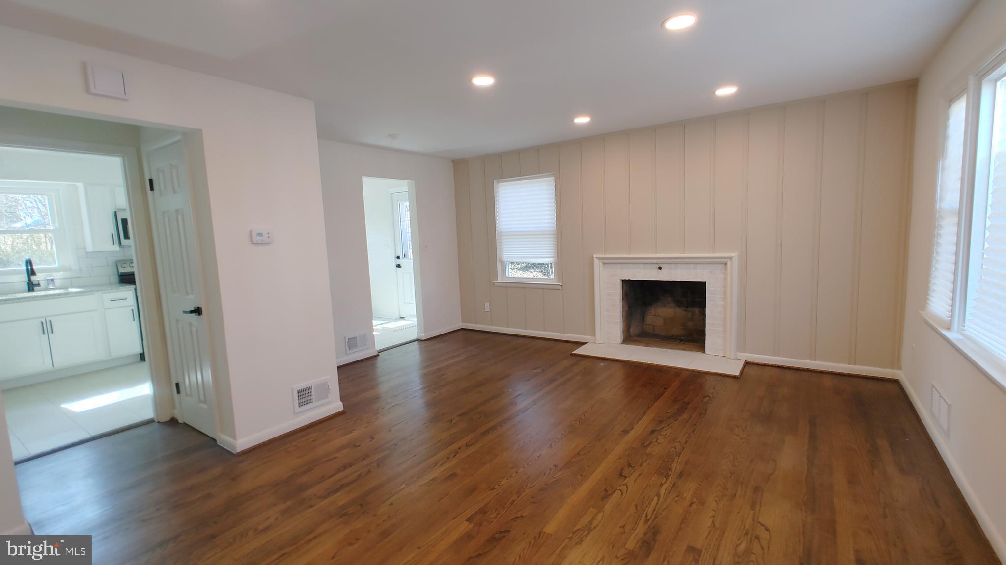 ENGLISH CONSUL ESTATES - Residential