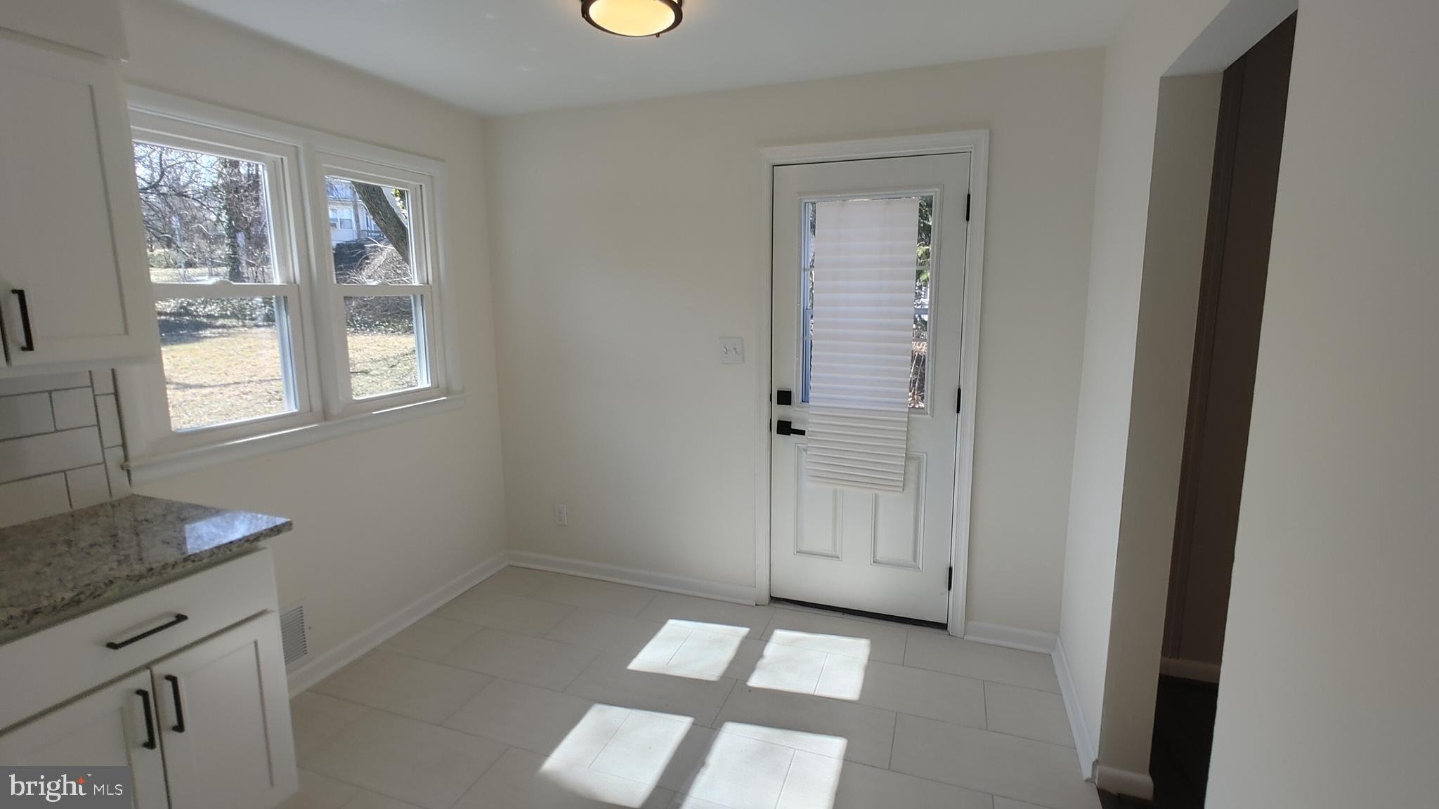 ENGLISH CONSUL ESTATES - Residential