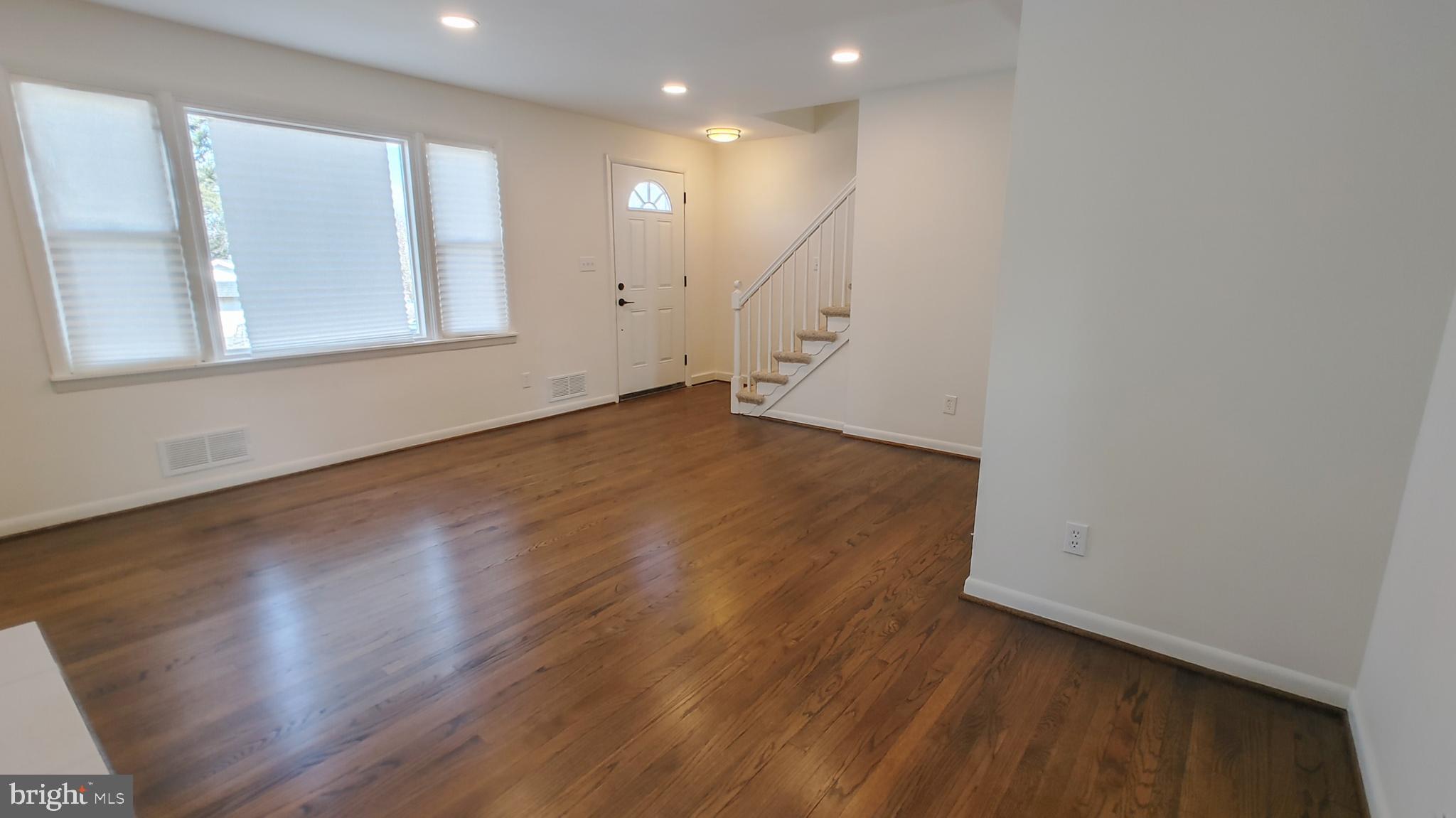 ENGLISH CONSUL ESTATES - Residential