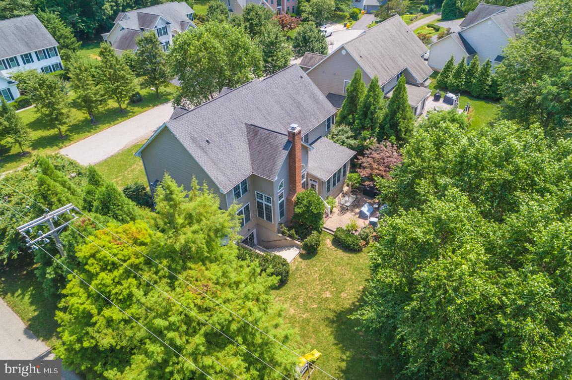 WHITEHALL MANOR - Residential