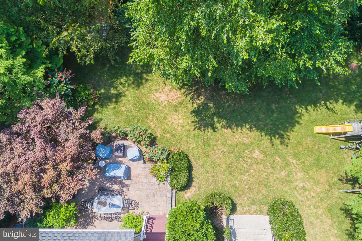 WHITEHALL MANOR - Residential