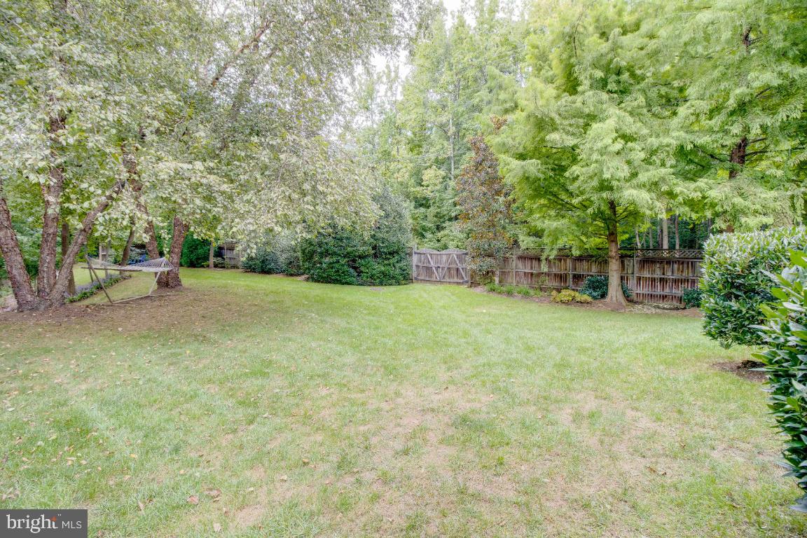 WHITEHALL MANOR - Residential