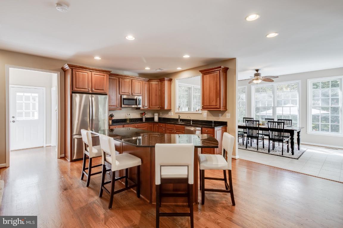 WHITEHALL MANOR - Residential