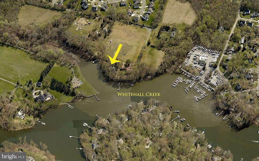 WHITEHALL MANOR - Residential