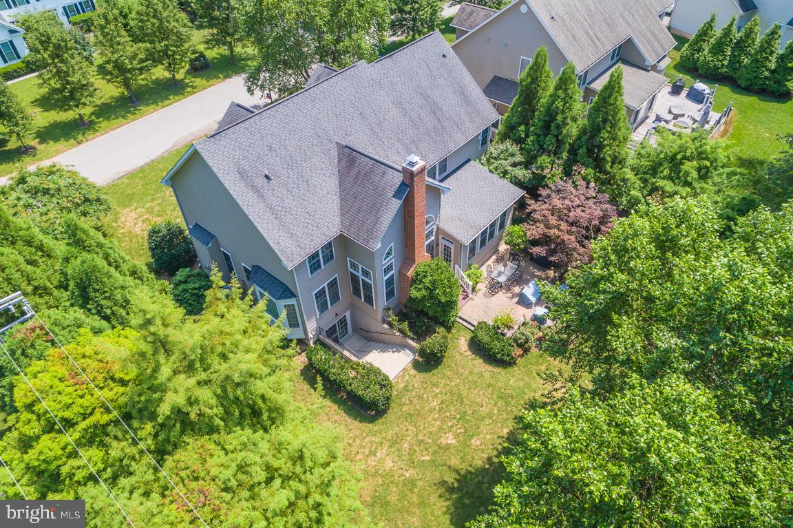 WHITEHALL MANOR - Residential