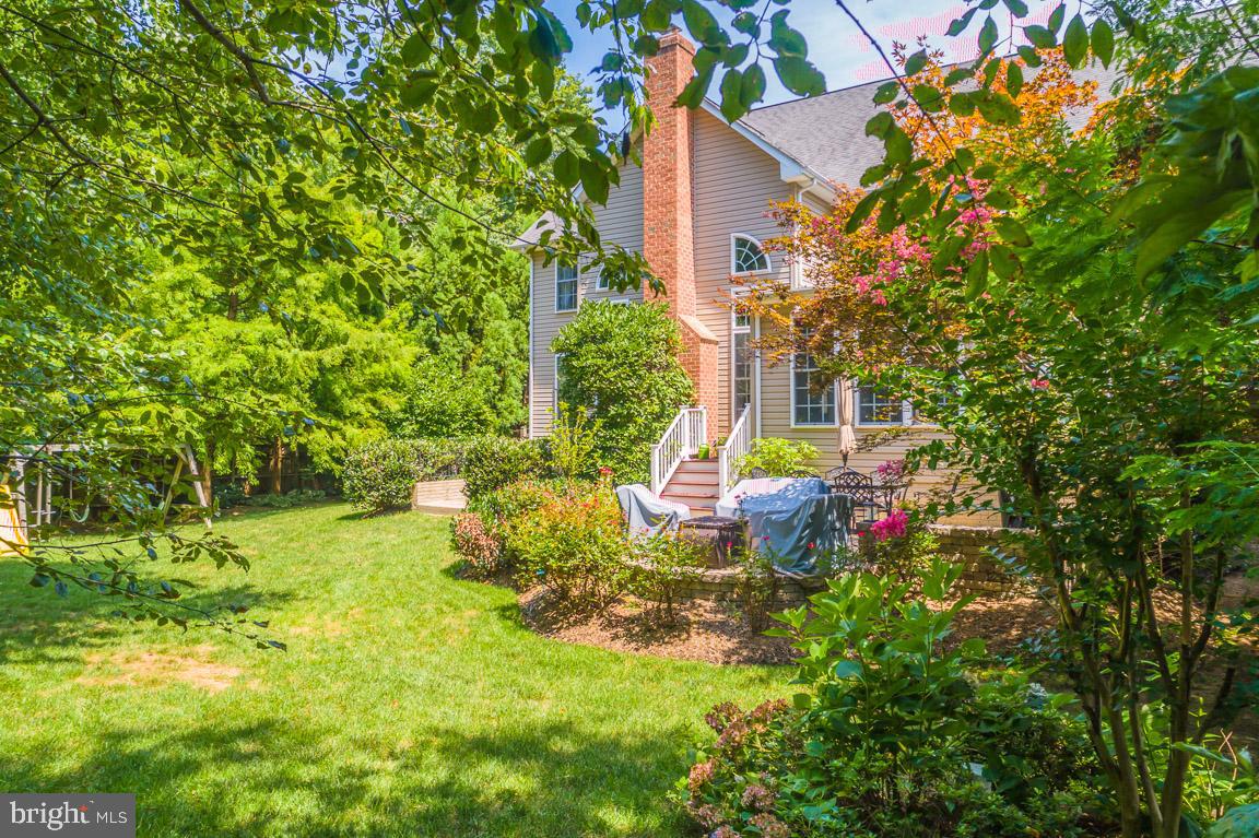 WHITEHALL MANOR - Residential