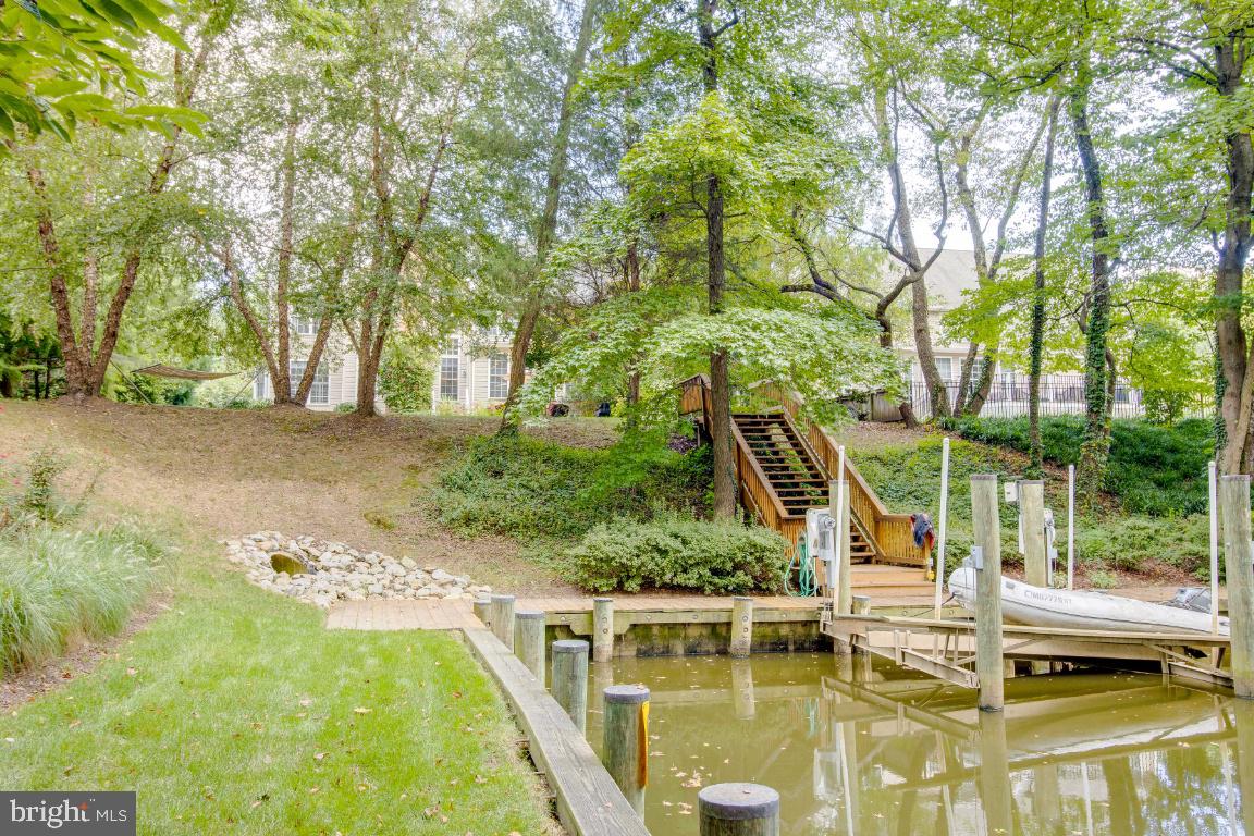 WHITEHALL MANOR - Residential