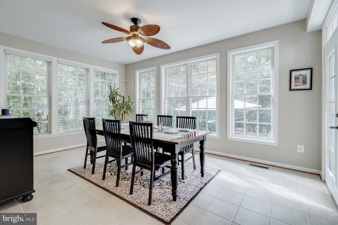 WHITEHALL MANOR - Residential