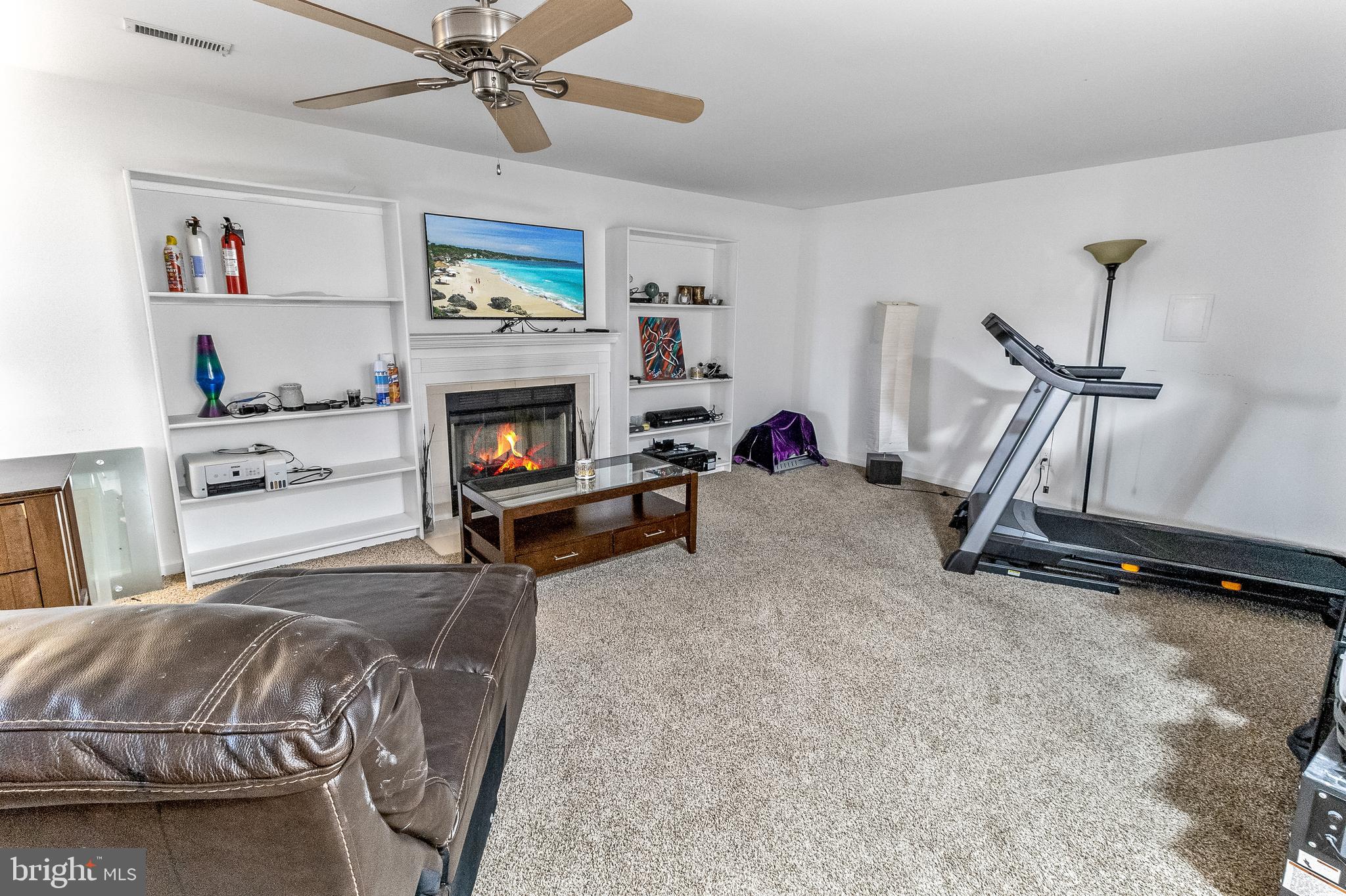 GREEN MEADOWS - Residential