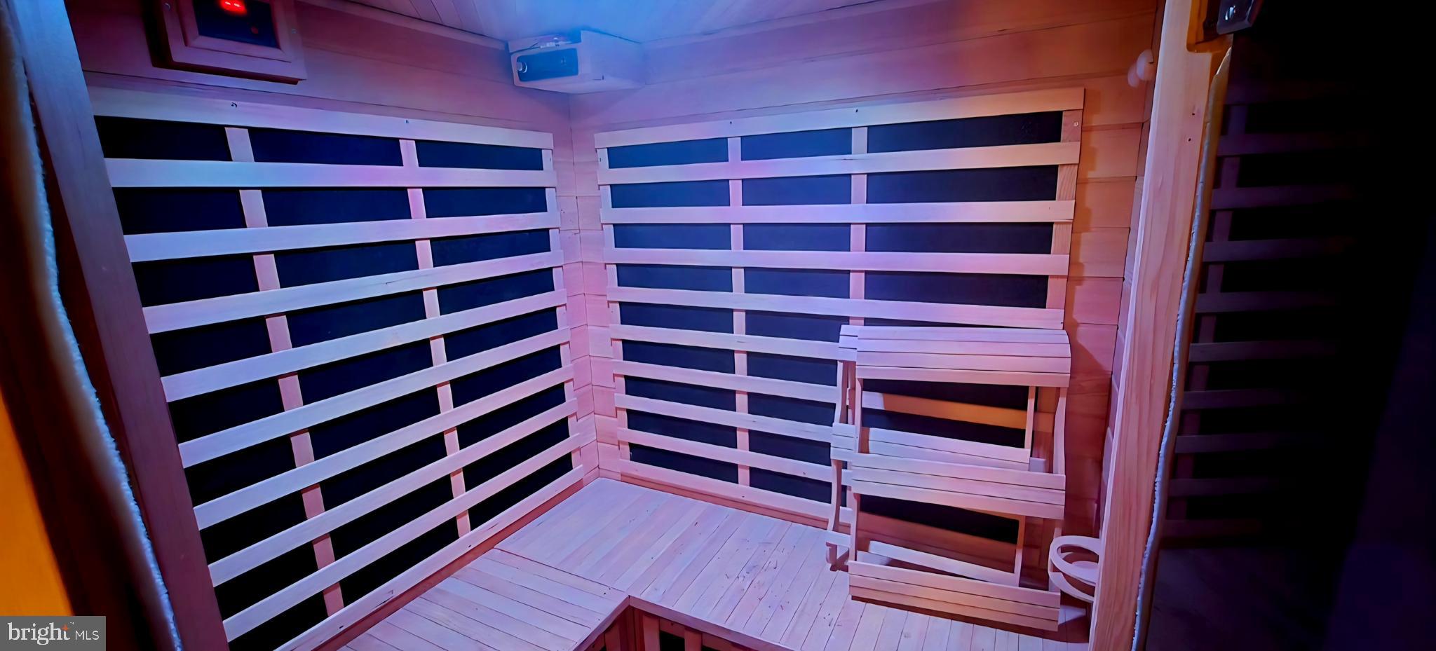 GREEN MEADOWS - Residential