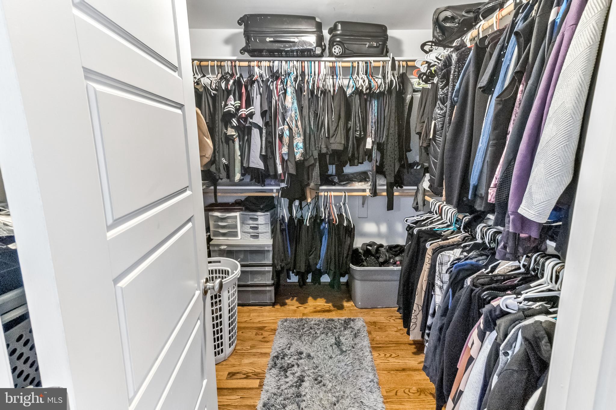 GREEN MEADOWS - Residential