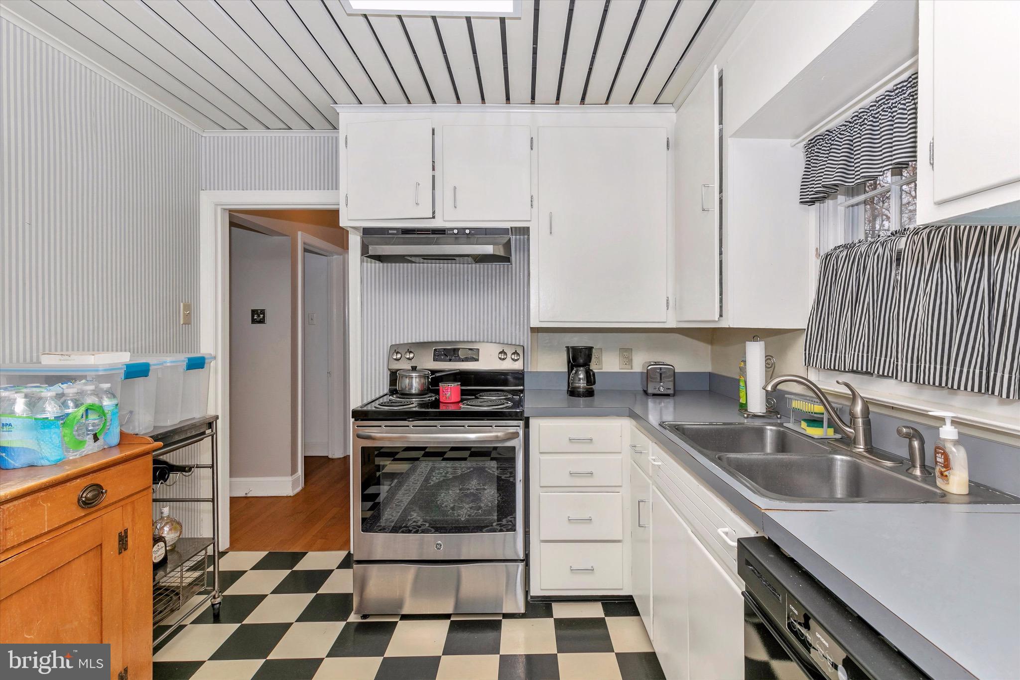 FOUNTAIN HEAD - Residential