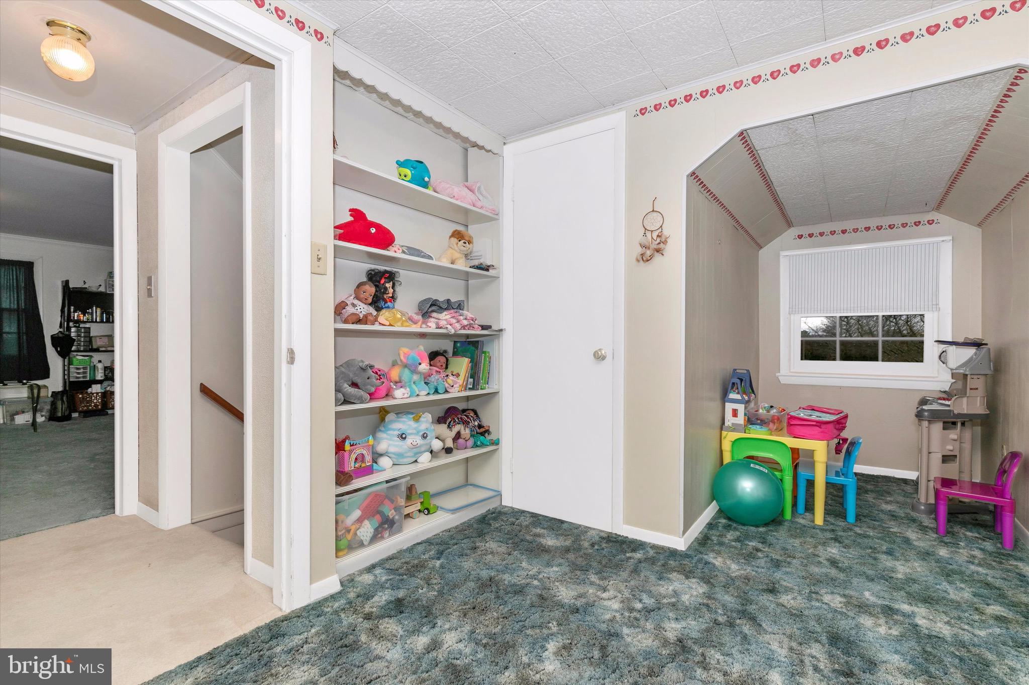 FOUNTAIN HEAD - Residential