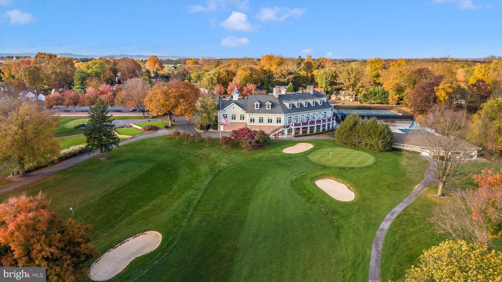 FOUNTAIN HEAD - Residential